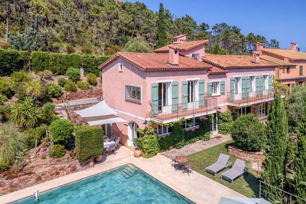 Luxury Provencal Villa in Théoule-sur-Mer with Sea Views & Pool — photo 1