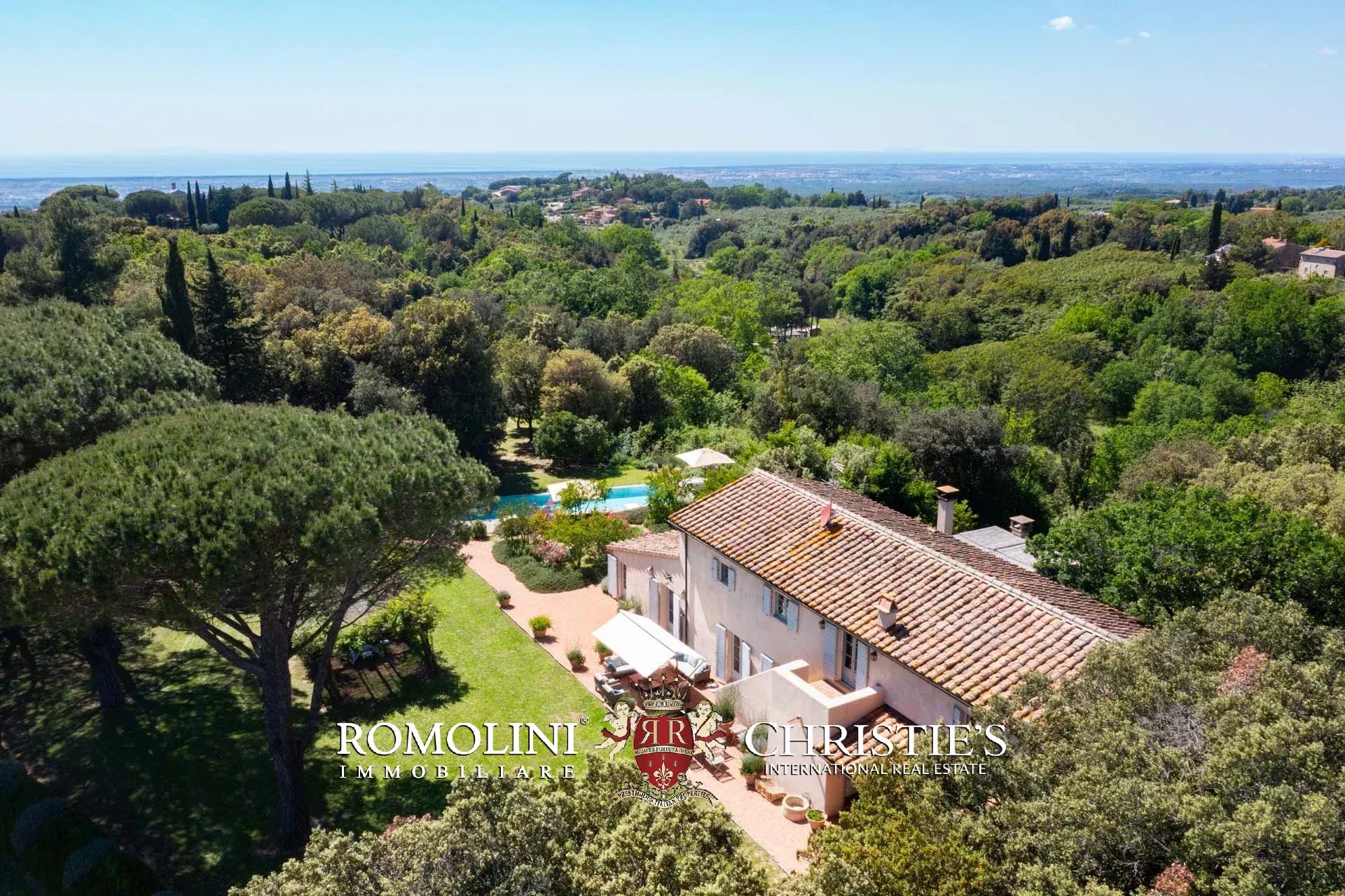 EQUESTRIAN SEA VIEW WINE ESTATE WITH VINEYARDS FOR SALE CLOSE TO BOLGHERI, TUSCANY