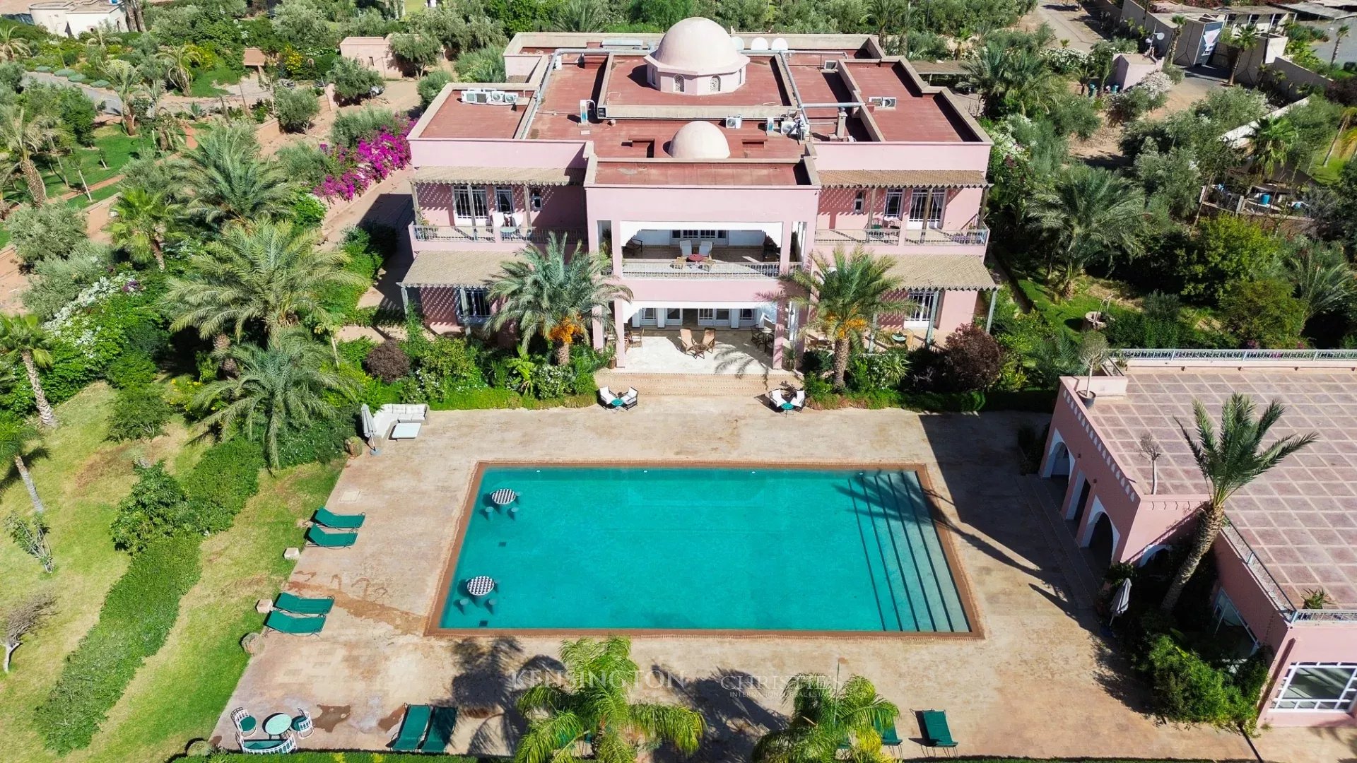 14 Bedroom Villa/Townhouse's Image 34