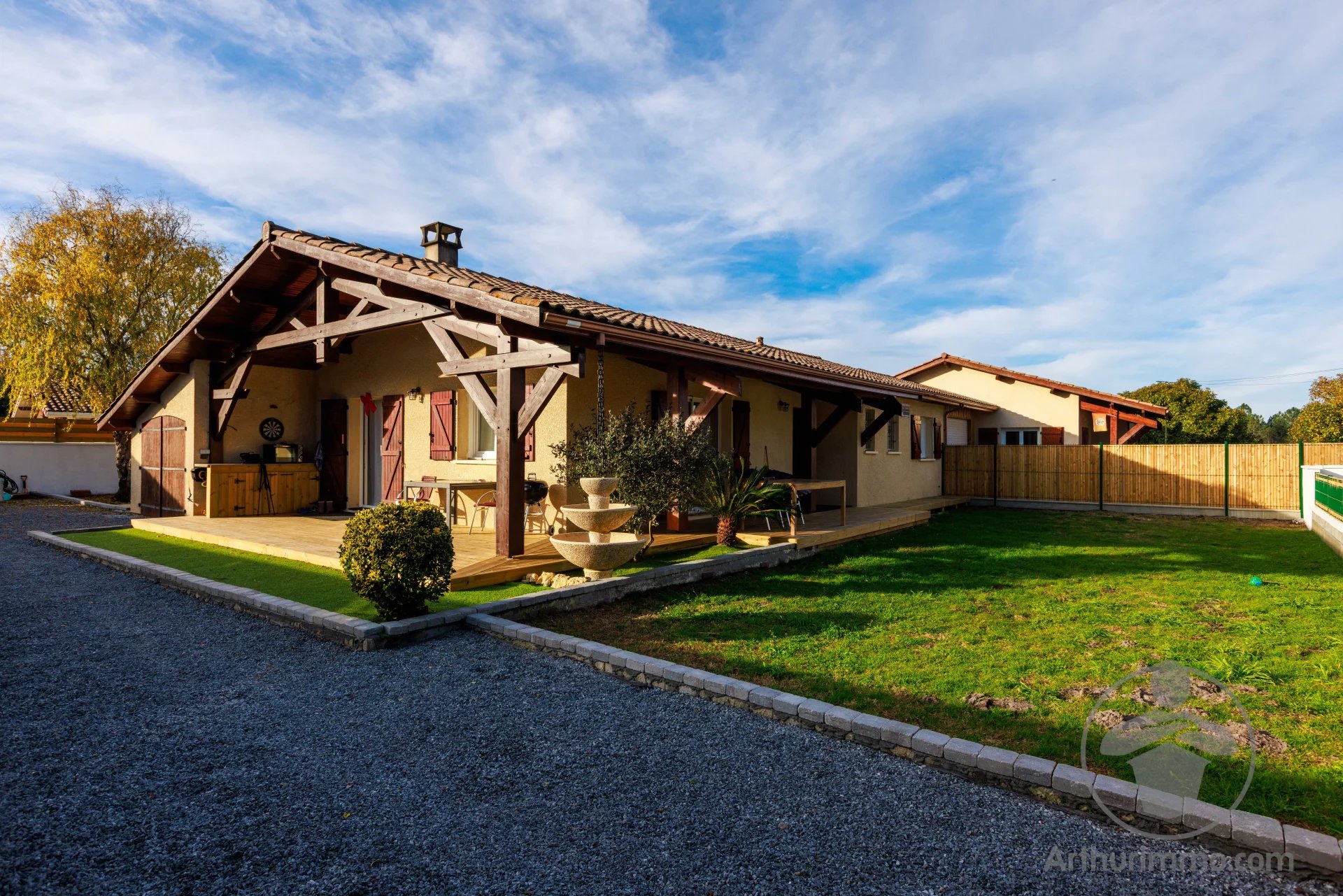 Agence immobilière de SARL NOMEA