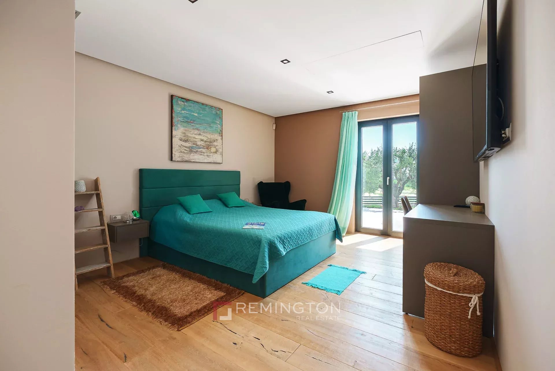 3 Bedroom Villa/Townhouse's Image 12