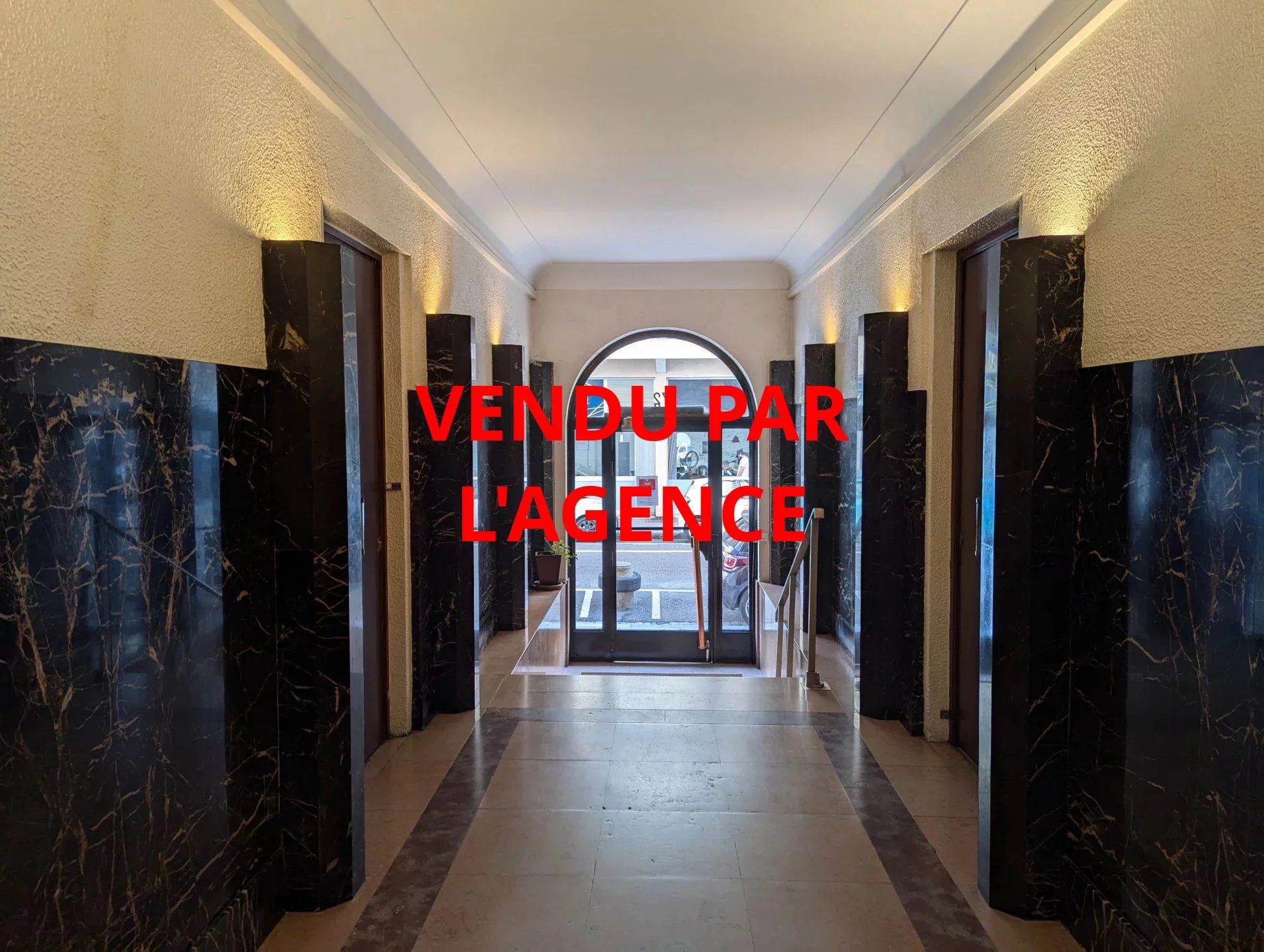 Agence immobilière de 