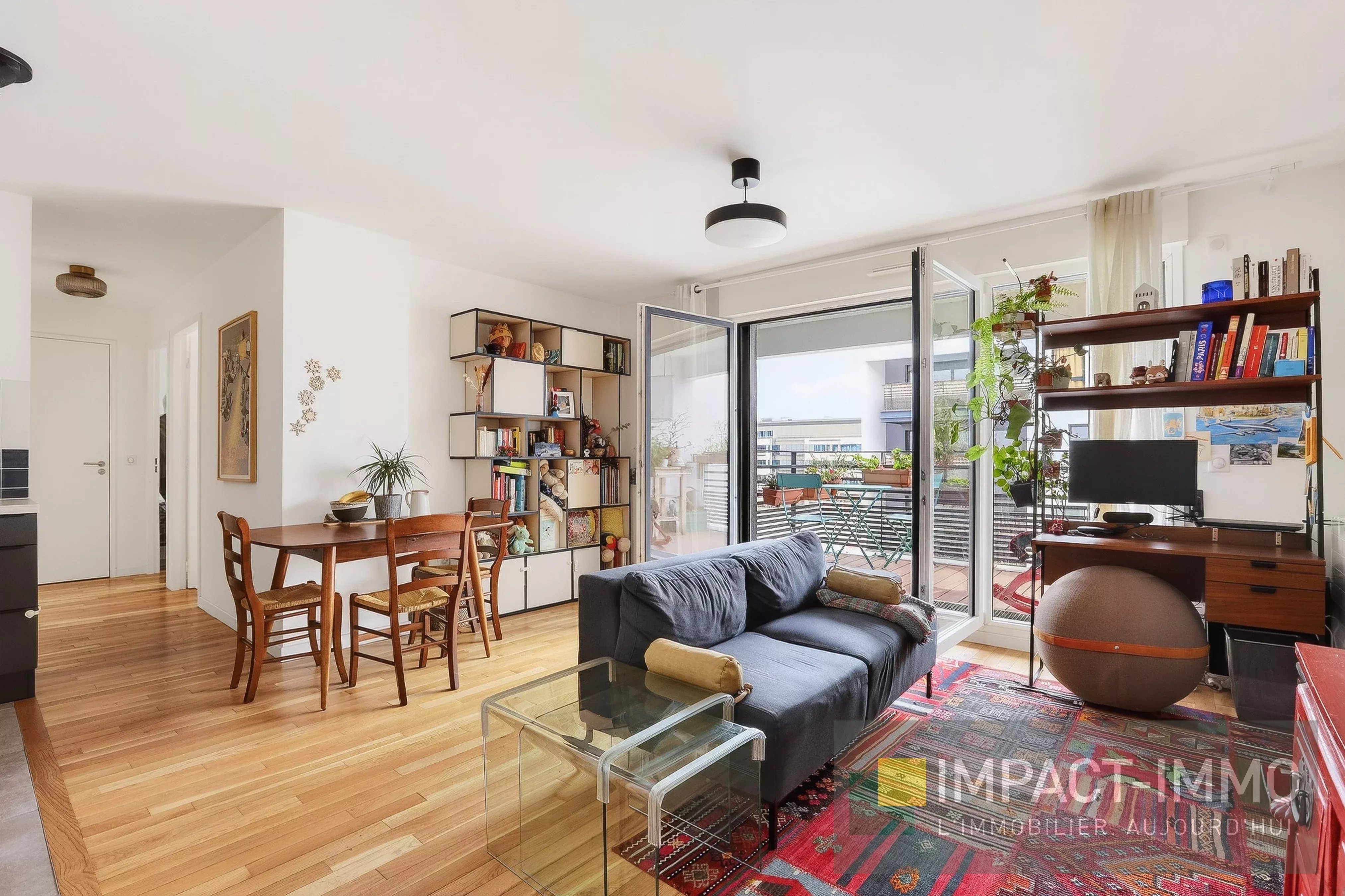 Appartement 3 pièces Balcon et parking Immeuble récent