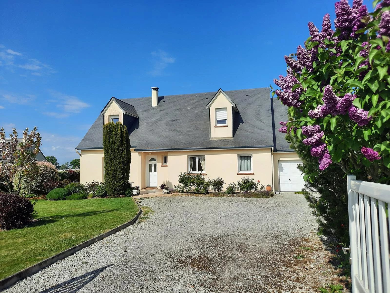 Agence immobilière de AGENCE DE LA BARRE EN OUCHE