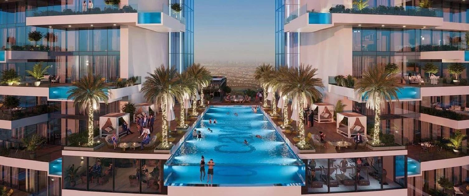 Chef-d'œuvre architectural de Roberto Cavalli dans l'immobilier de la marina de Dubaï qui redéfinit le luxe