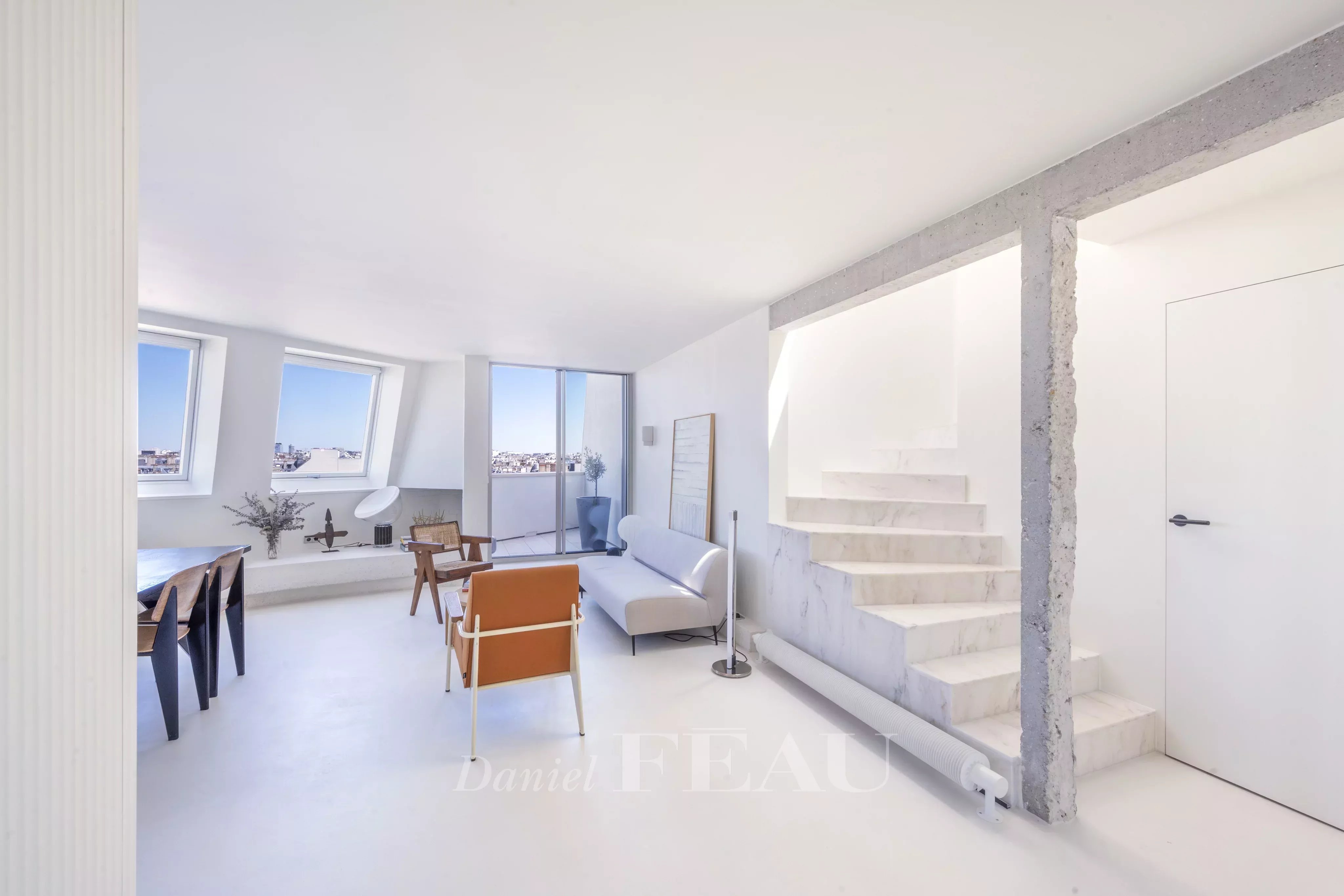 Sale Apartment Paris 17th