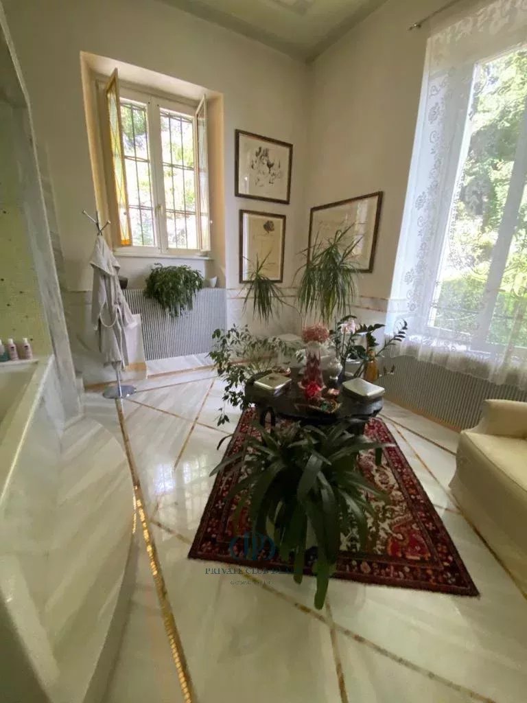 Villa Varese - picture 11