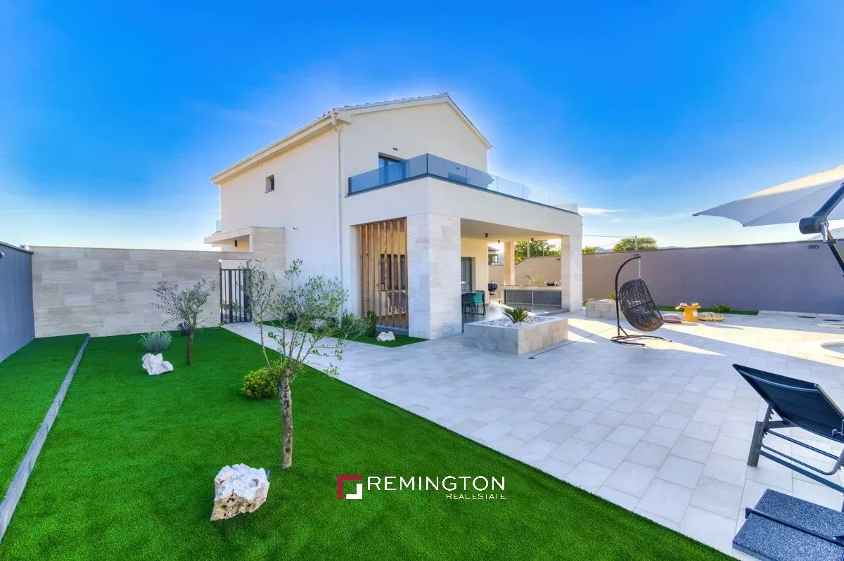 4 Bedroom Villa/Townhouse's Image 22