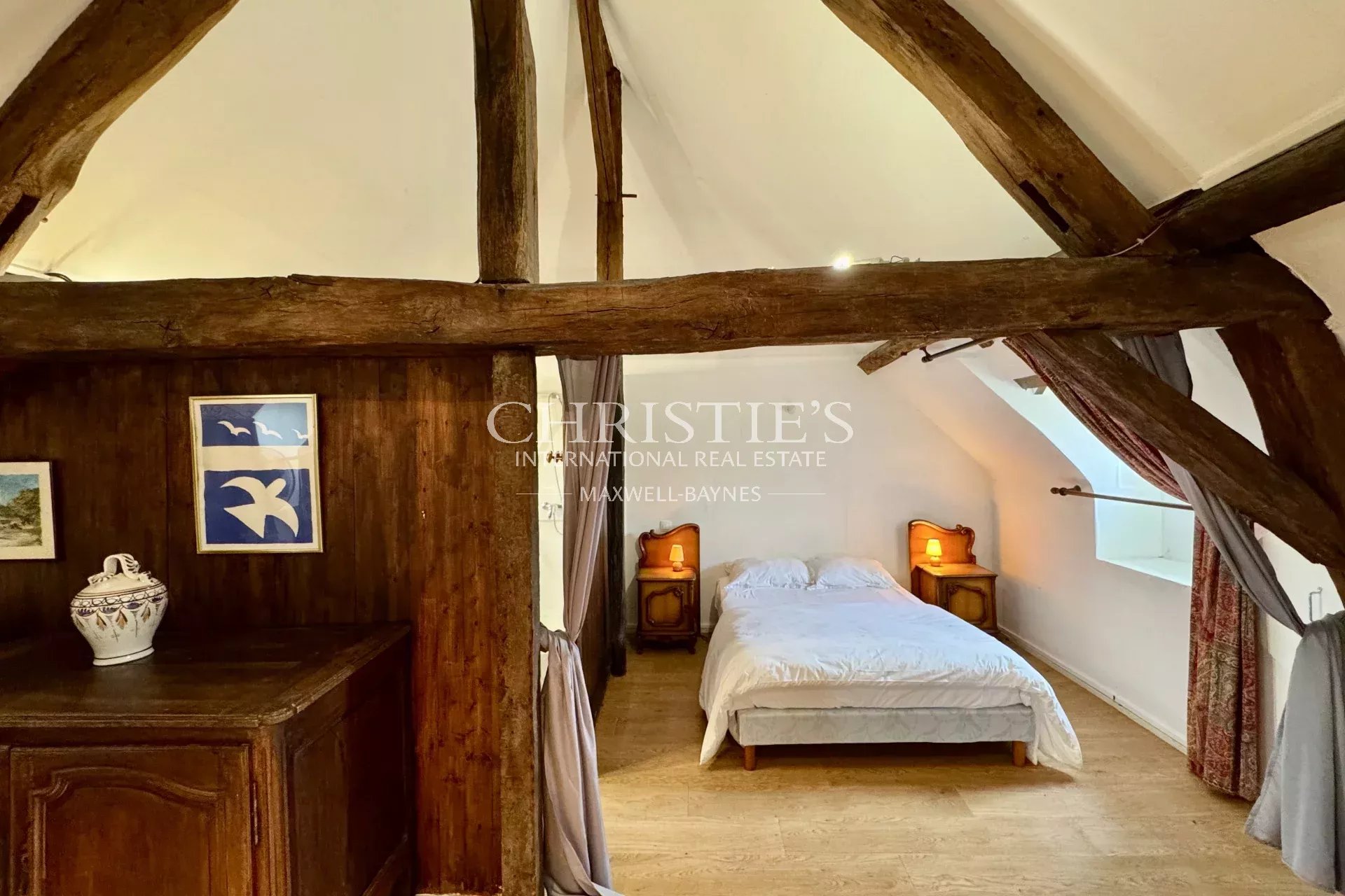 10 Bedroom Chateau's Image 42