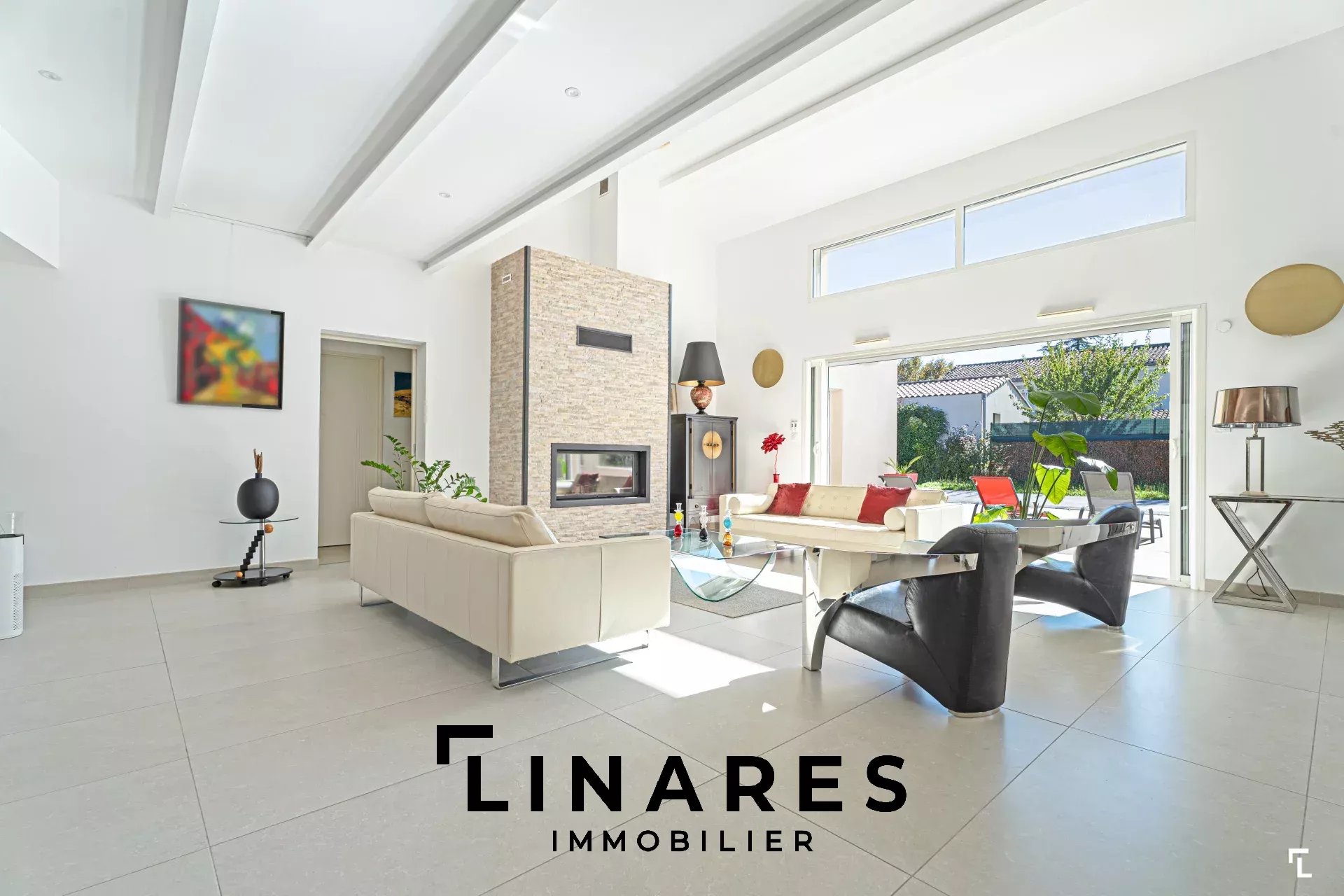 LA RADIEUSE - MAISON T6 de 206m² plain-pied + Piscine + Terrasse + Double box - 84800 ISLE-SUR-LA-SORGUE