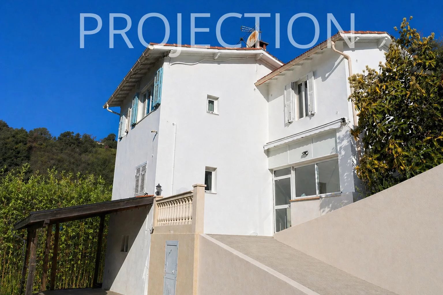 RARE! MAISON PROCHE CENTRE