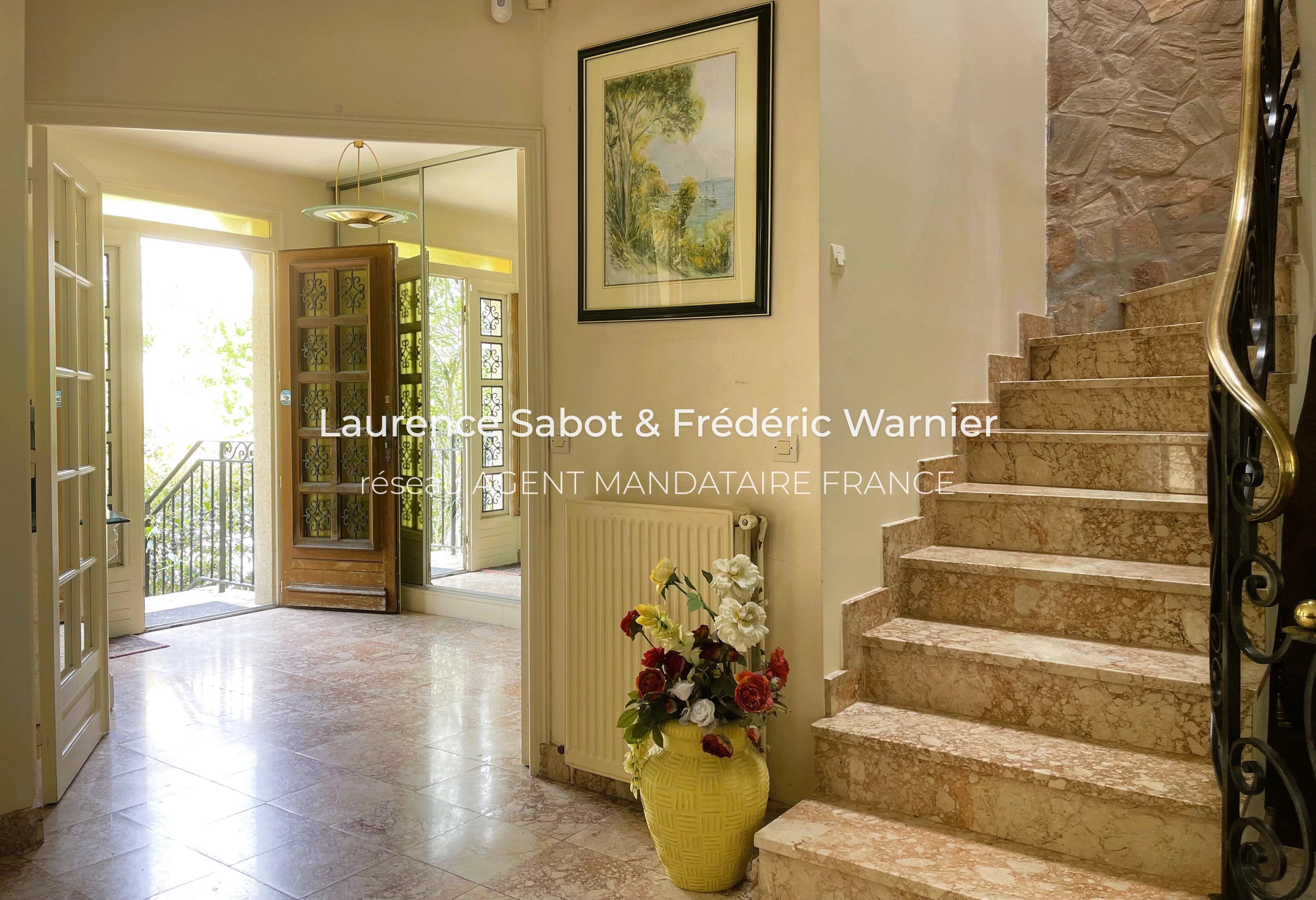 EXCLUSIVITÉ - MAISON FAMILIALE, BEAUX VOLUMES, JARDIN, AU CALME — photo 3