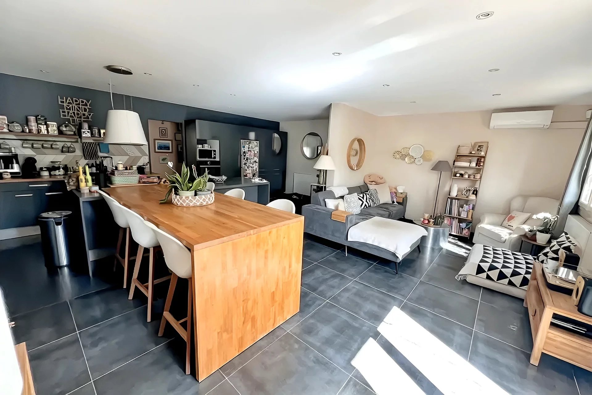 Agence immobilière de 