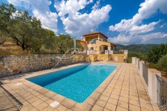 FOR SALE Property Seillans with Swimming Pool, 5 Rooms, 200m² — photo 3 of 7