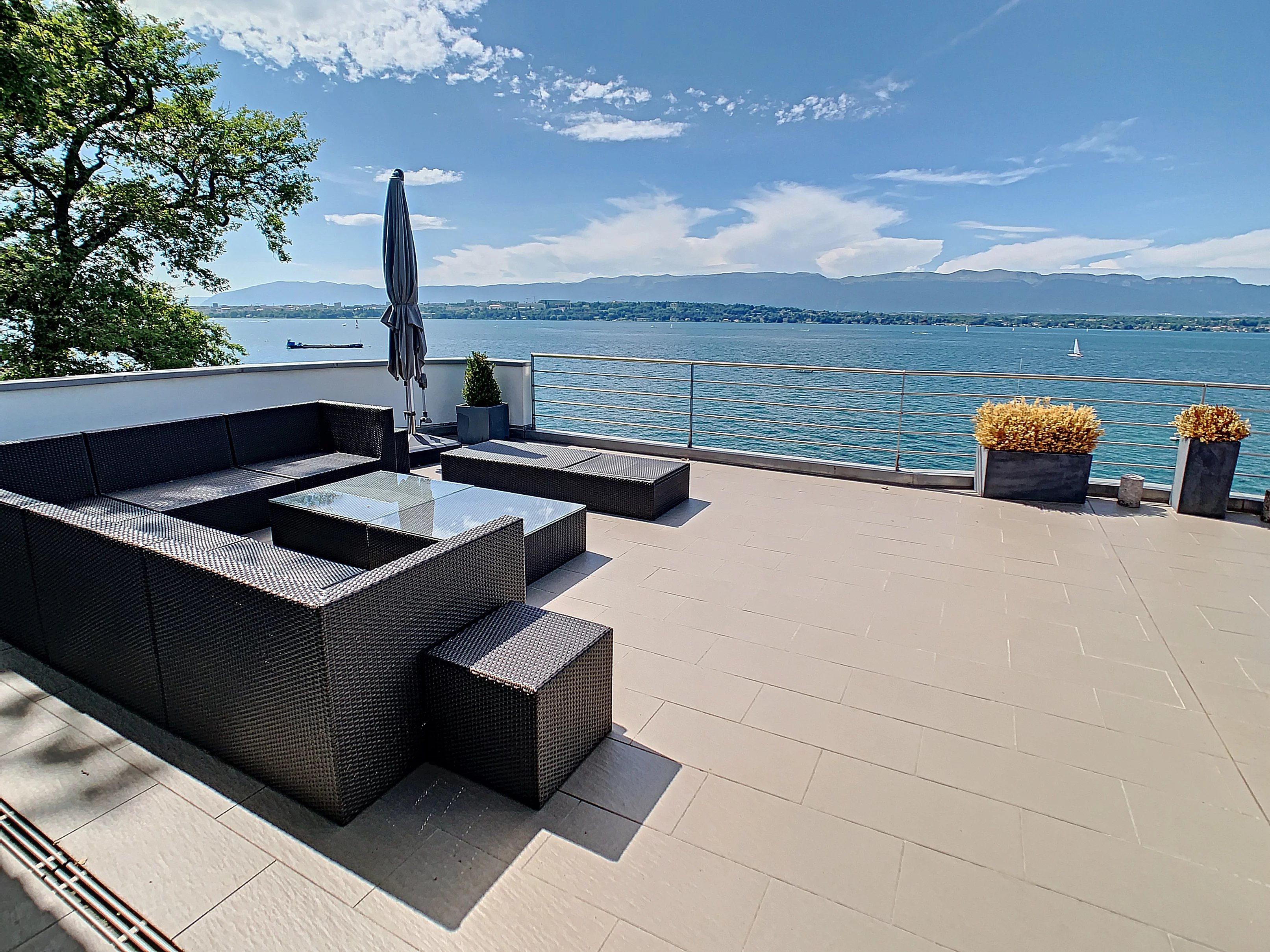Cologny - 8-room villa with lake view