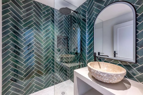Cannes Palm Beach – Renovated 4-room flat with terrace, garage and cellar — photo 6