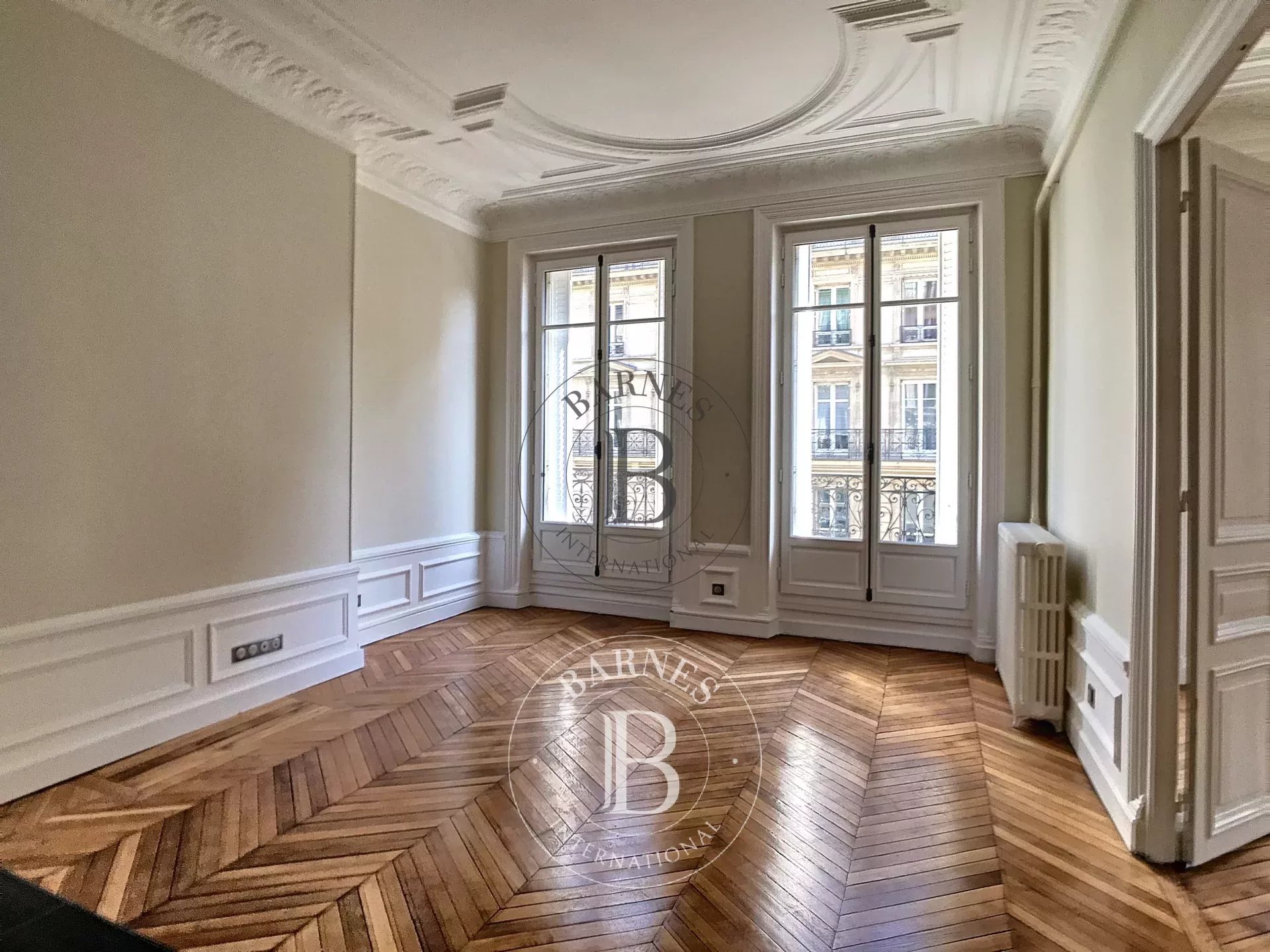 Daire Paris 8ème - picture 5