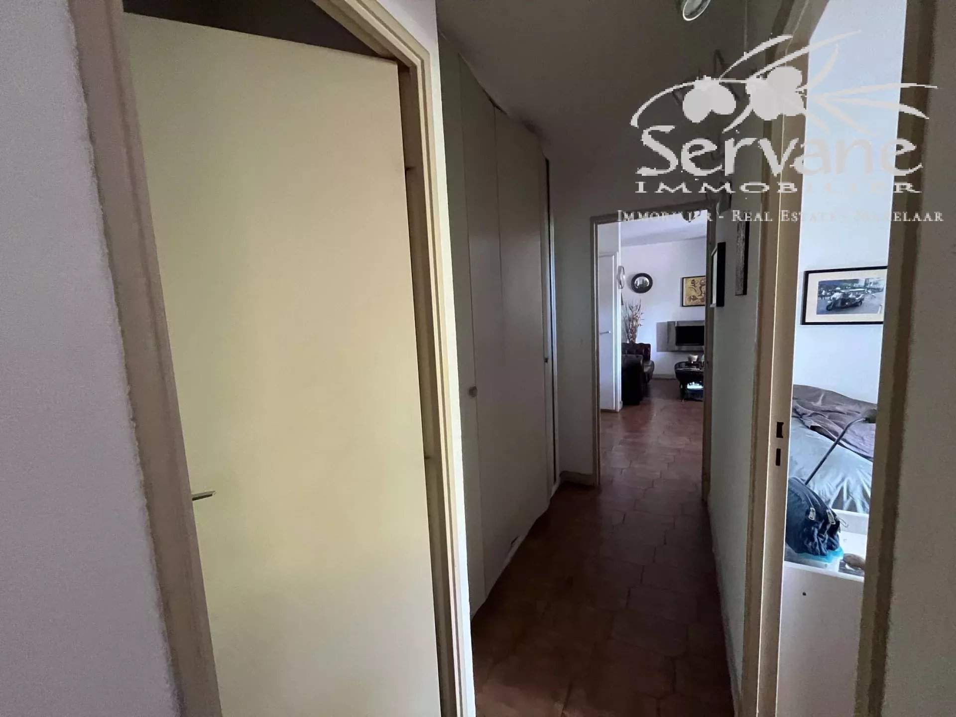 CAVALAIRE 2 BEDROOMS APPARTMENT