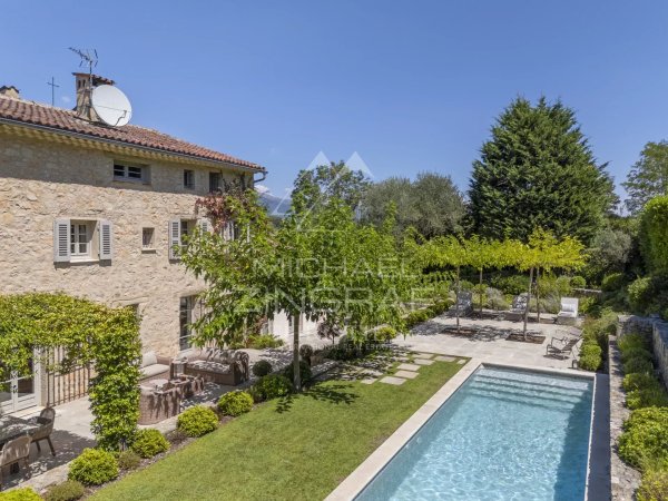 Historic 18th-Century Stone Bastide for Sale in Valbonne | Villa Legacy — photo 1