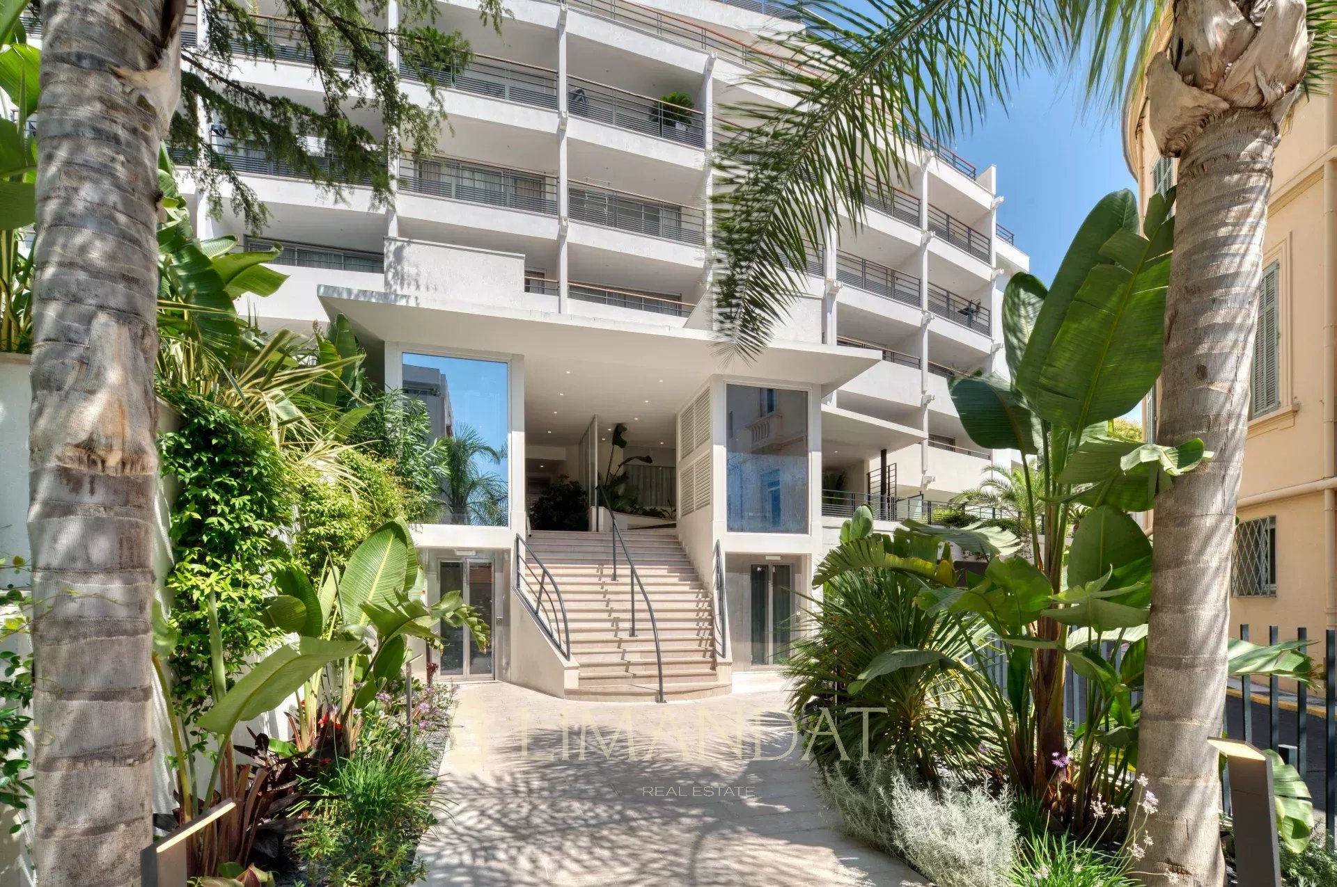 EXCLUSIVITÉ - Cannes Centre – Appartement à proximité immédiate du Palais des Festivals