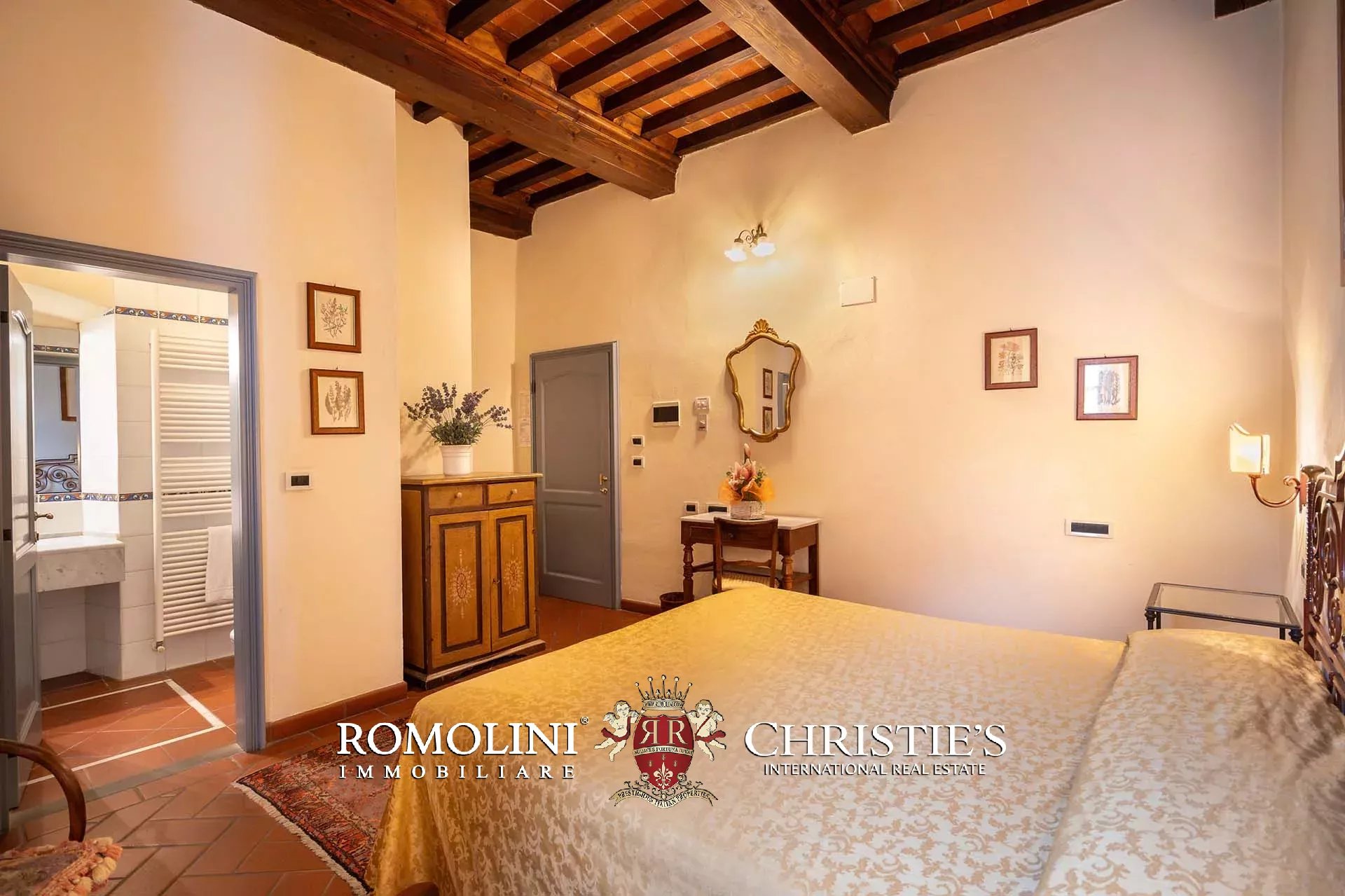 16 Bedroom Villa/Townhouse's Image 38