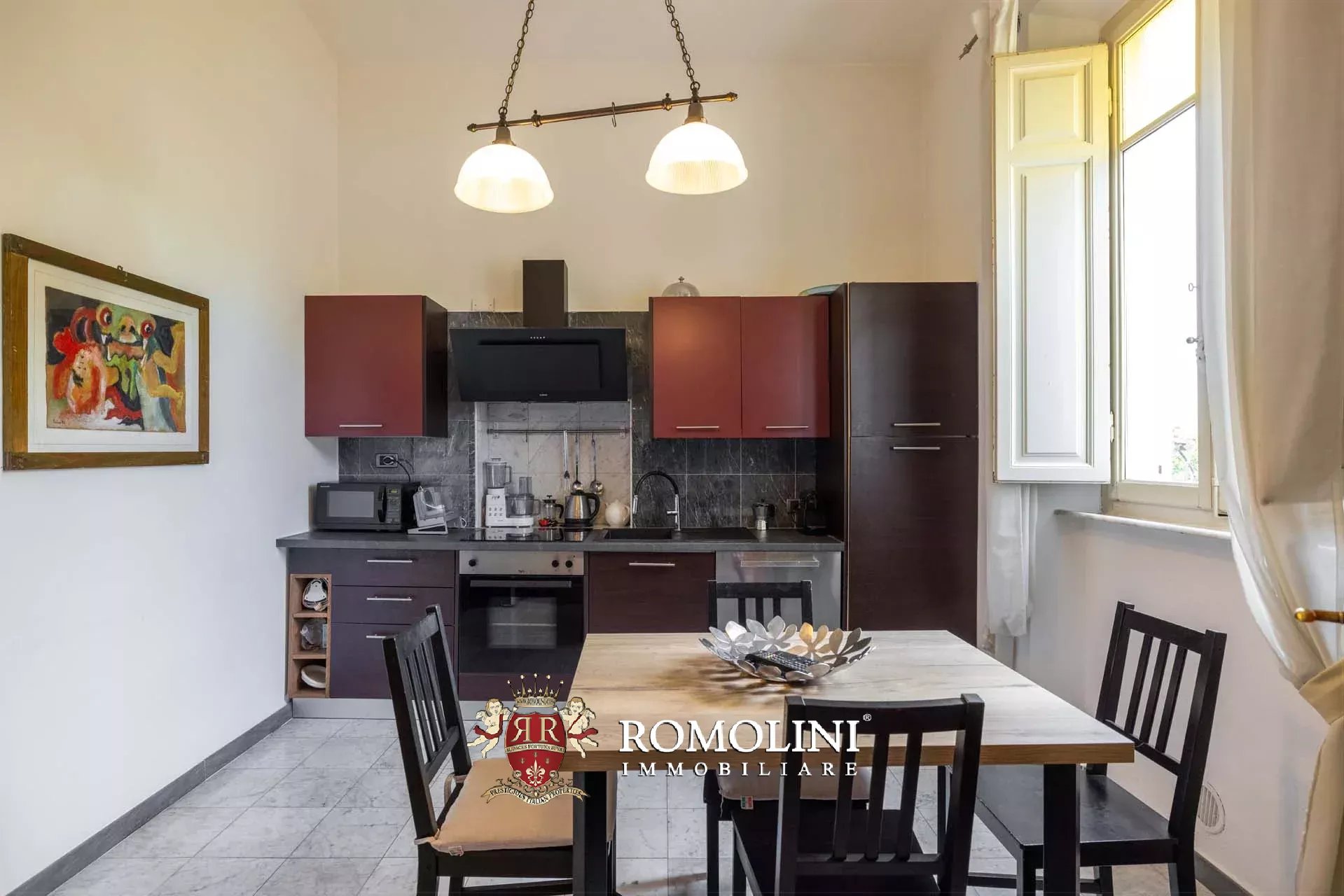6 Bedroom Villa/Townhouse's Image 21
