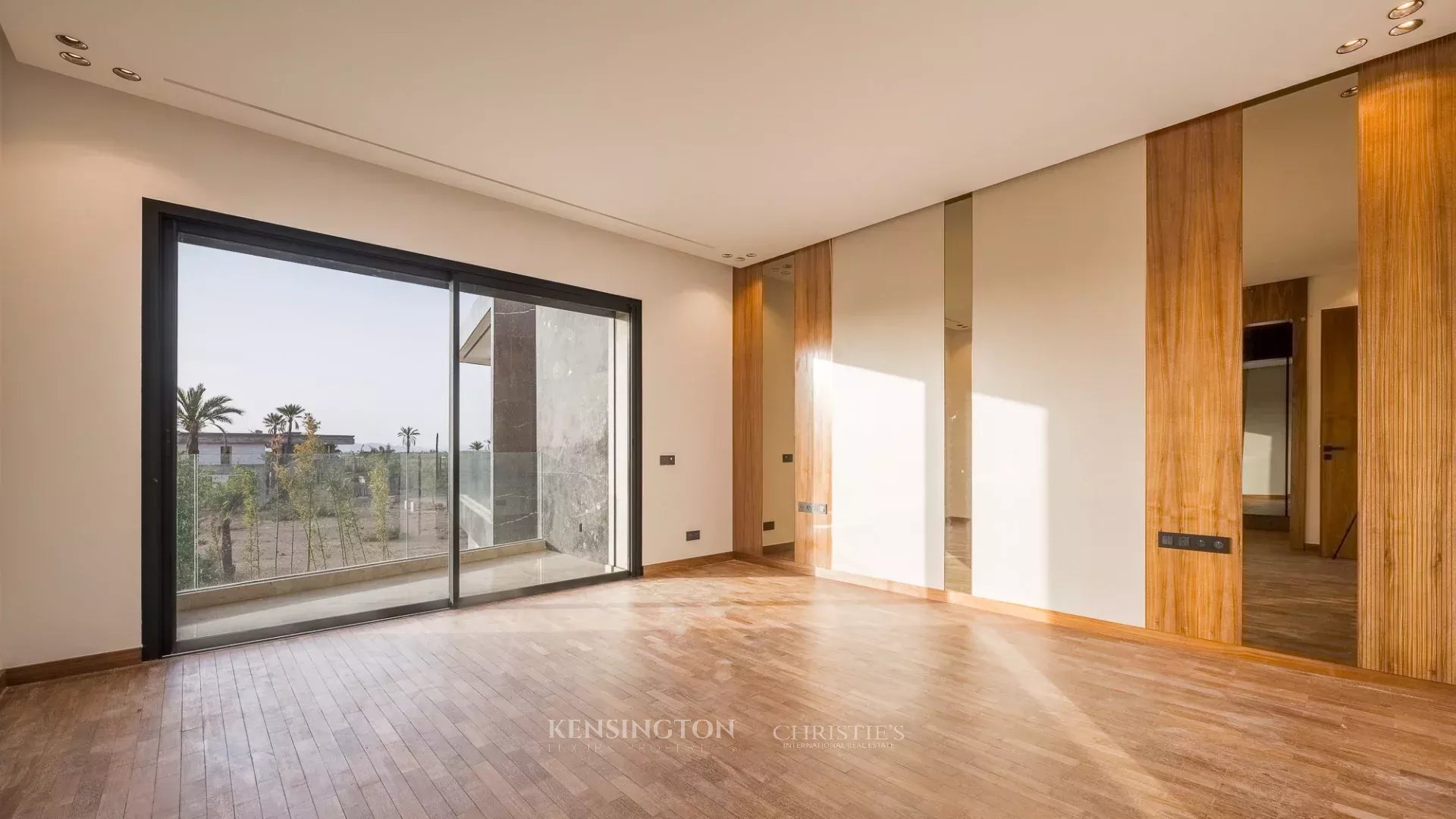 5 Bedroom Villa/Townhouse's Image 18