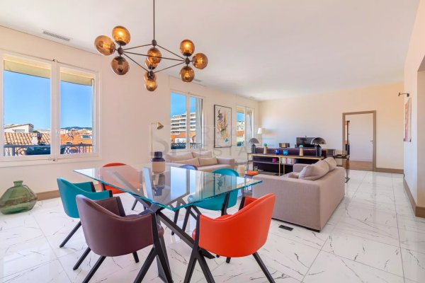 Beautiful 4-room flat - Cannes city centre — photo 3