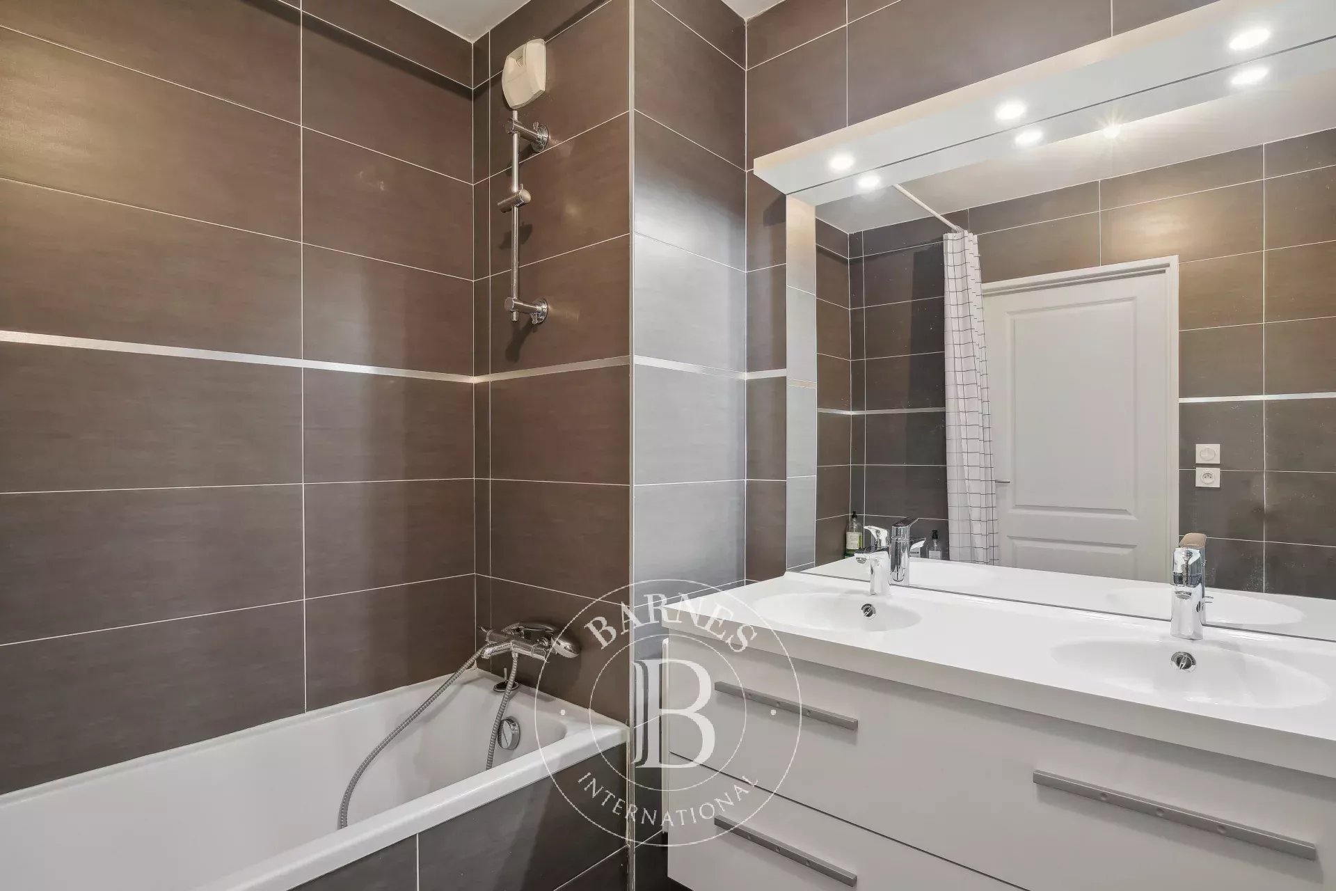 Daire Lyon 4ème - picture 12