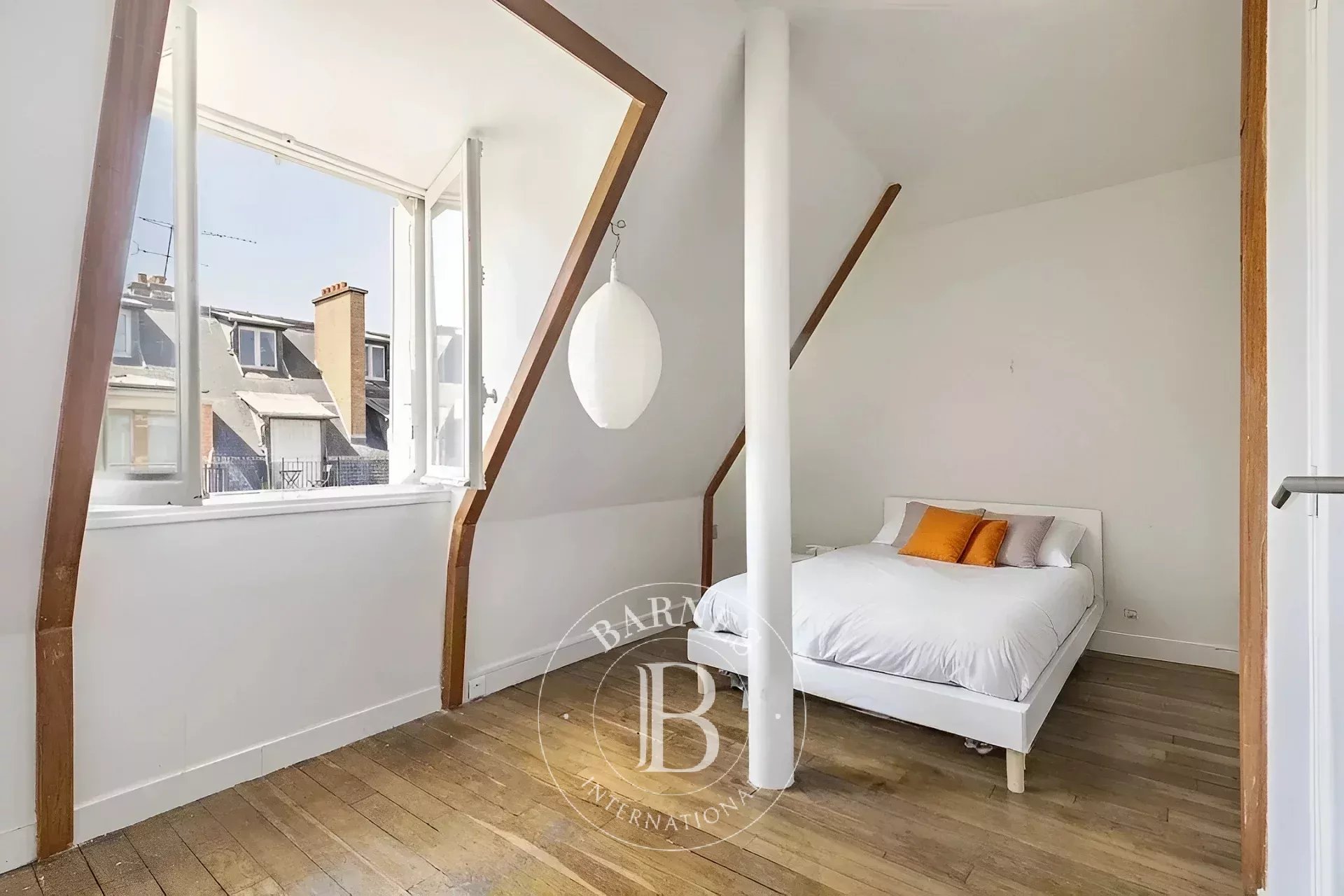 Paris  - Appartement 5 Pi&egrave;ces 3 Chambres - picture 9