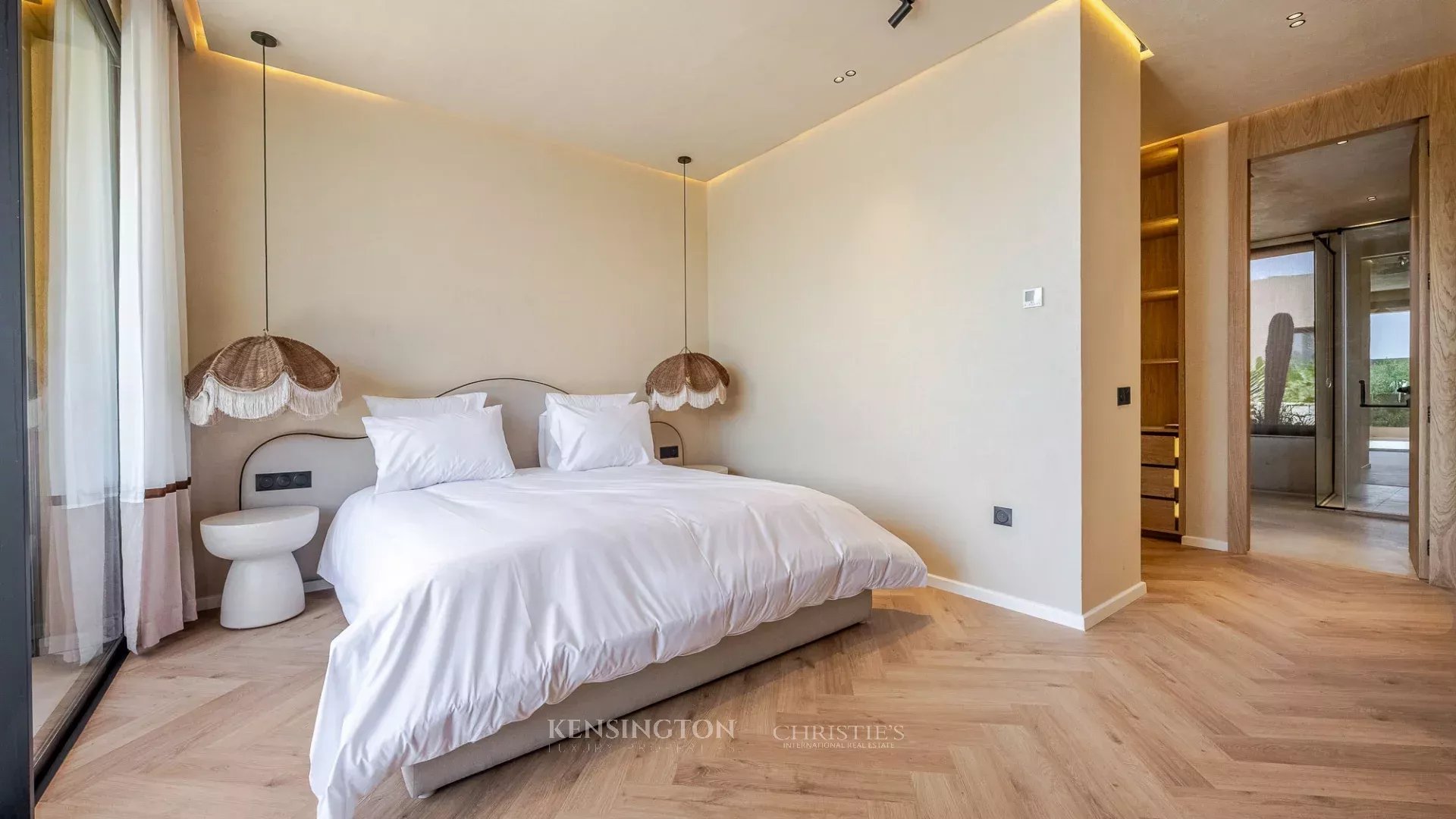 5 Bedroom Villa/Townhouse's Image 29