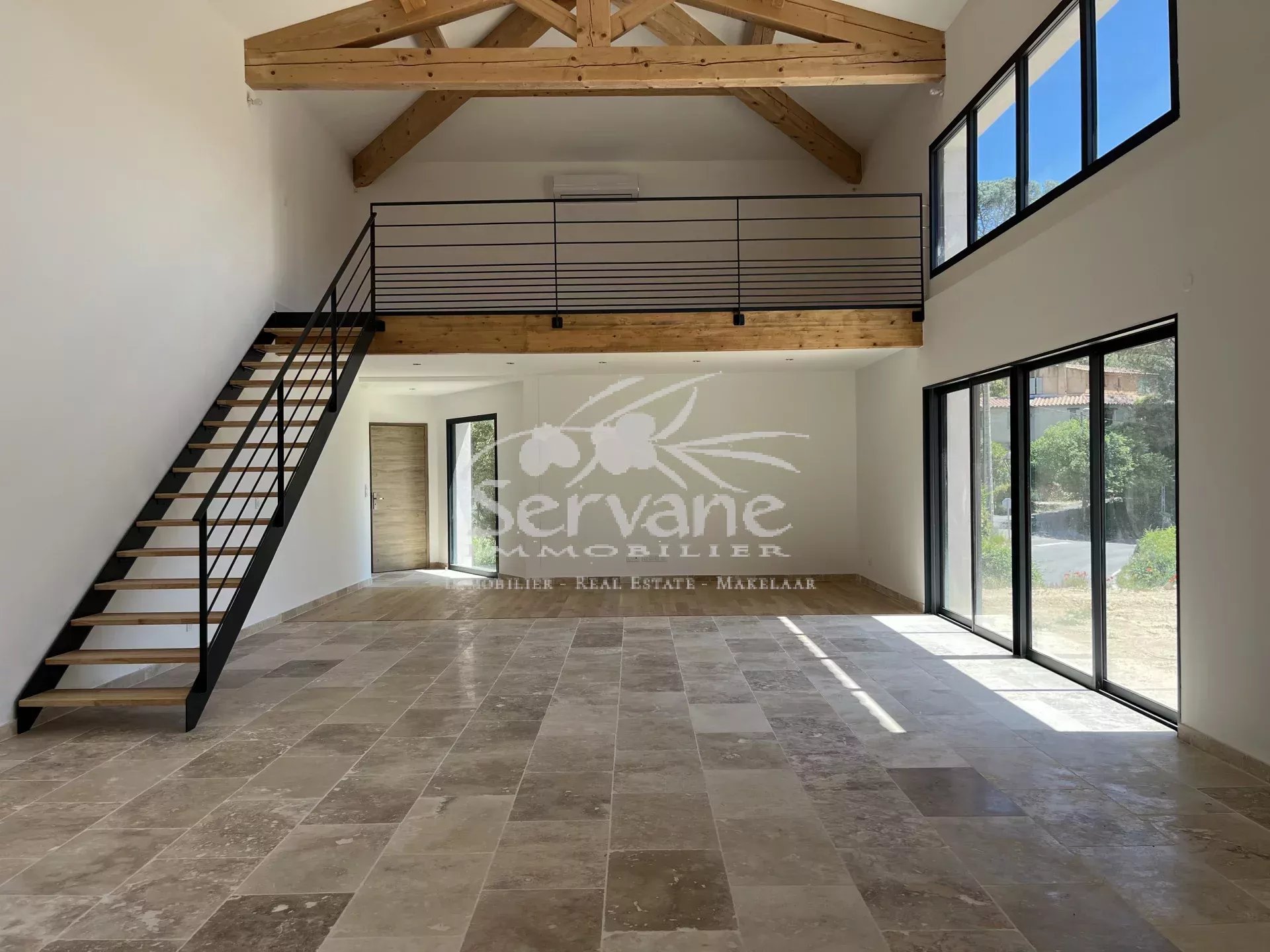 SUPERBE VILLA CONTEMPORAINE NEUVE COTIGNAC T4