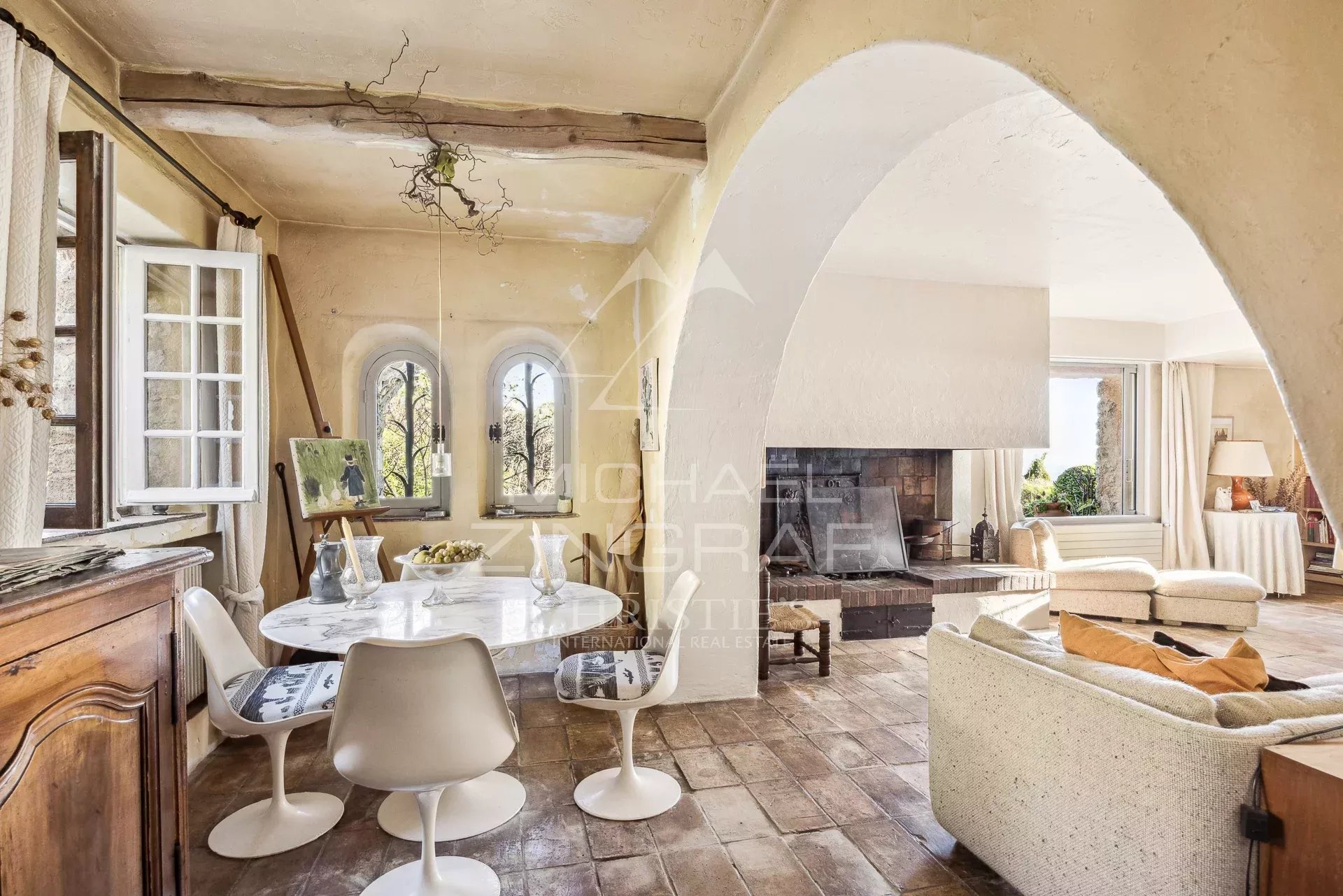 6 Bedroom Villa/Townhouse's Image 6