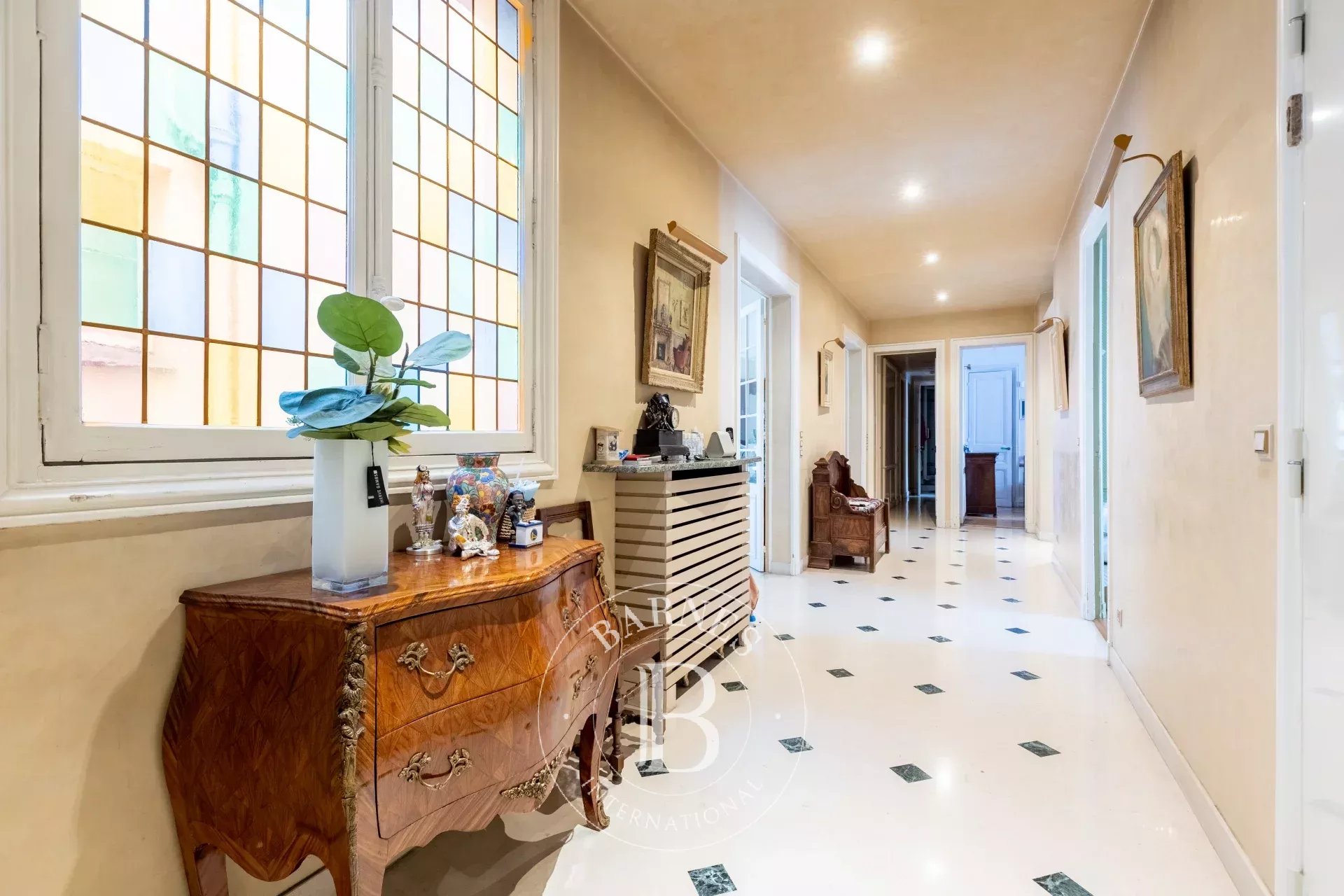 Daire Paris 8ème - picture 14