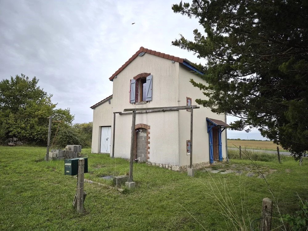 Sale House Bellegarde