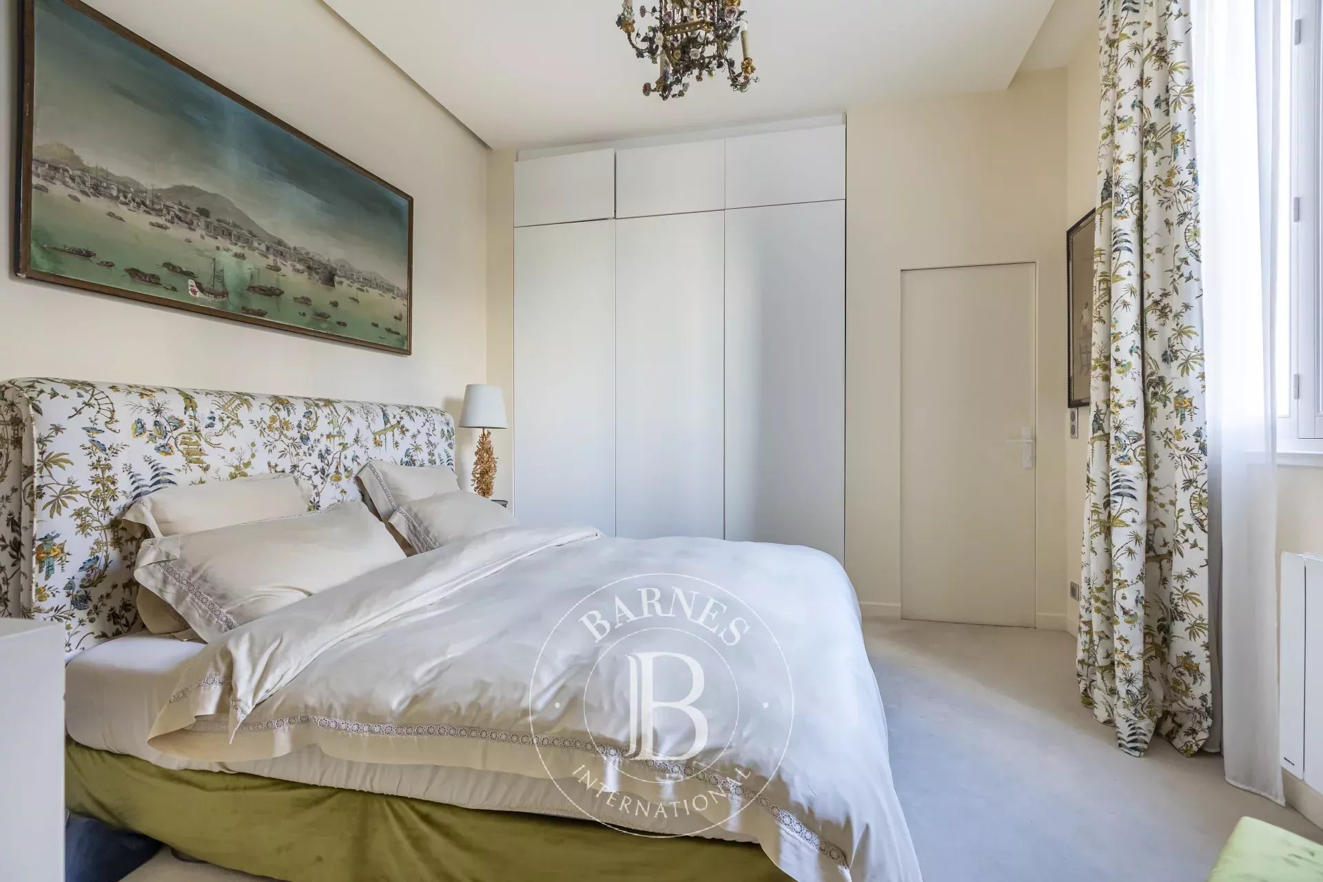 Daire Paris 8ème - picture 14