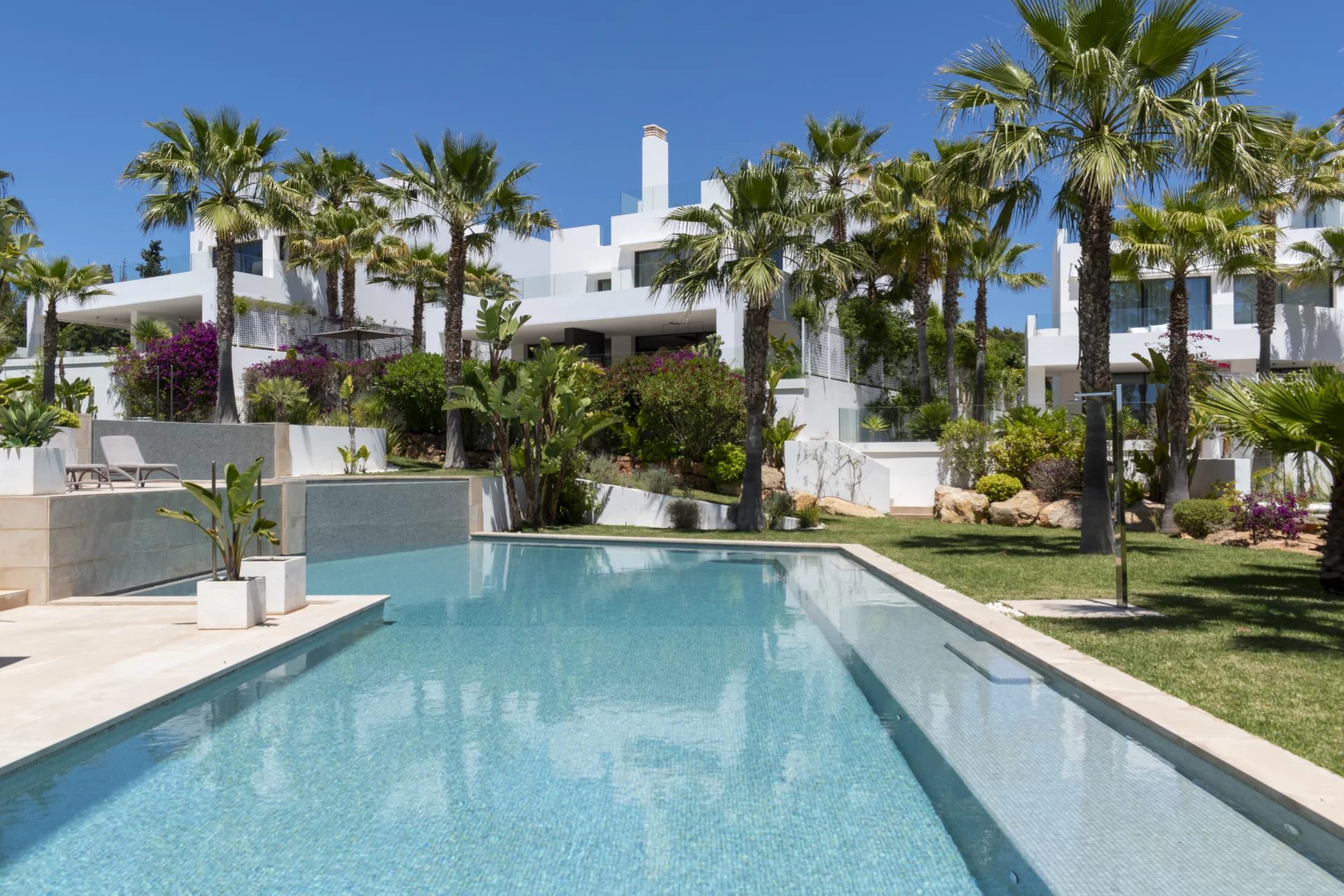 Sale Villa Cala Llenya