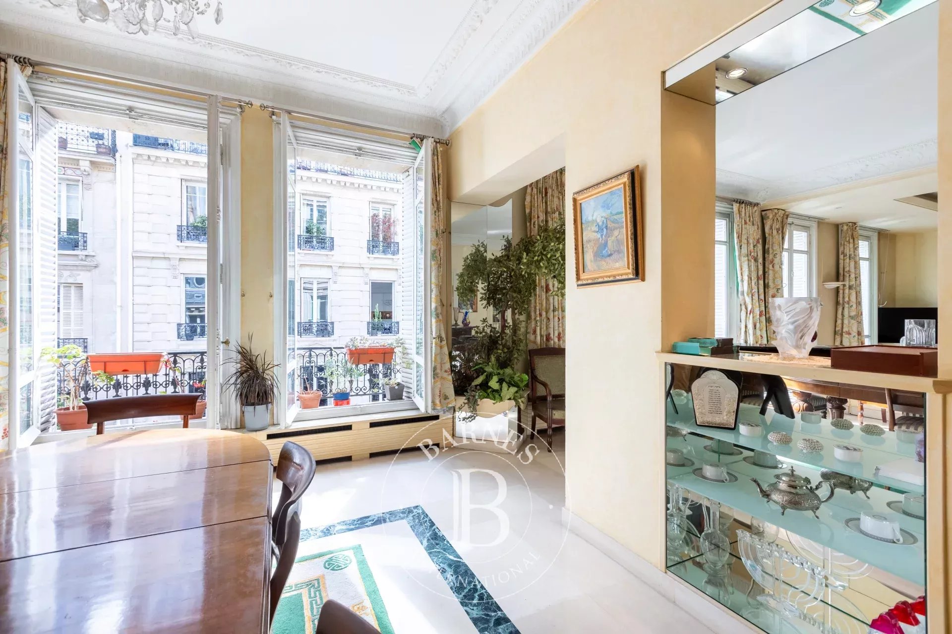 Daire Paris 8ème - picture 8