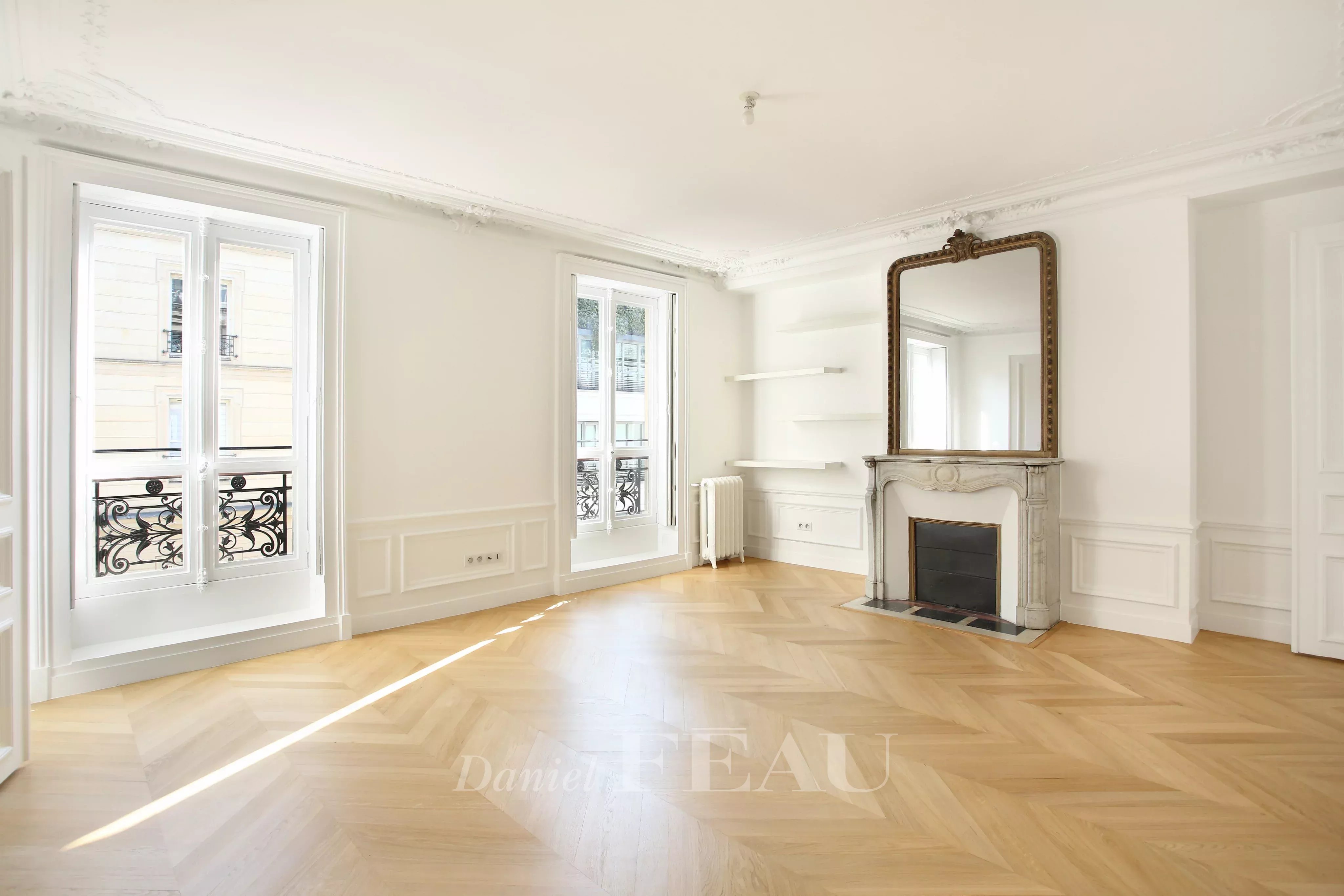Location Appartement Paris 8ème