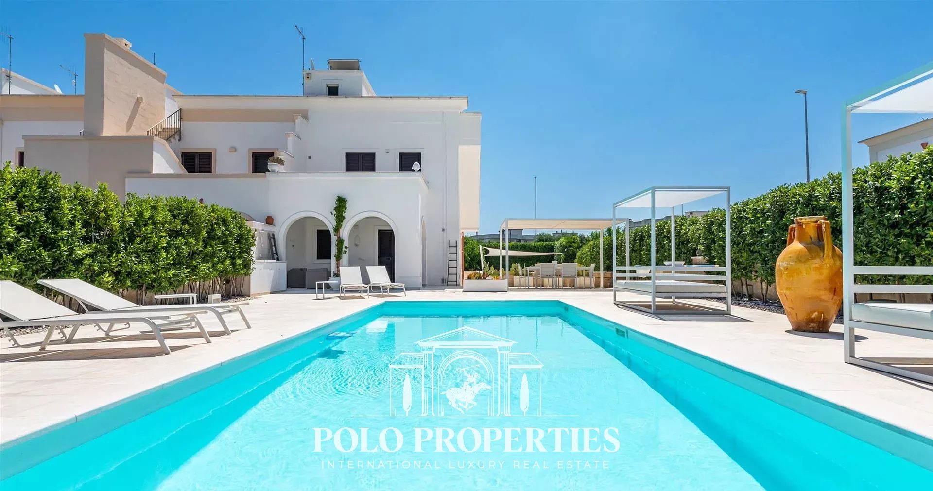 VILLA DE PRESTIGE