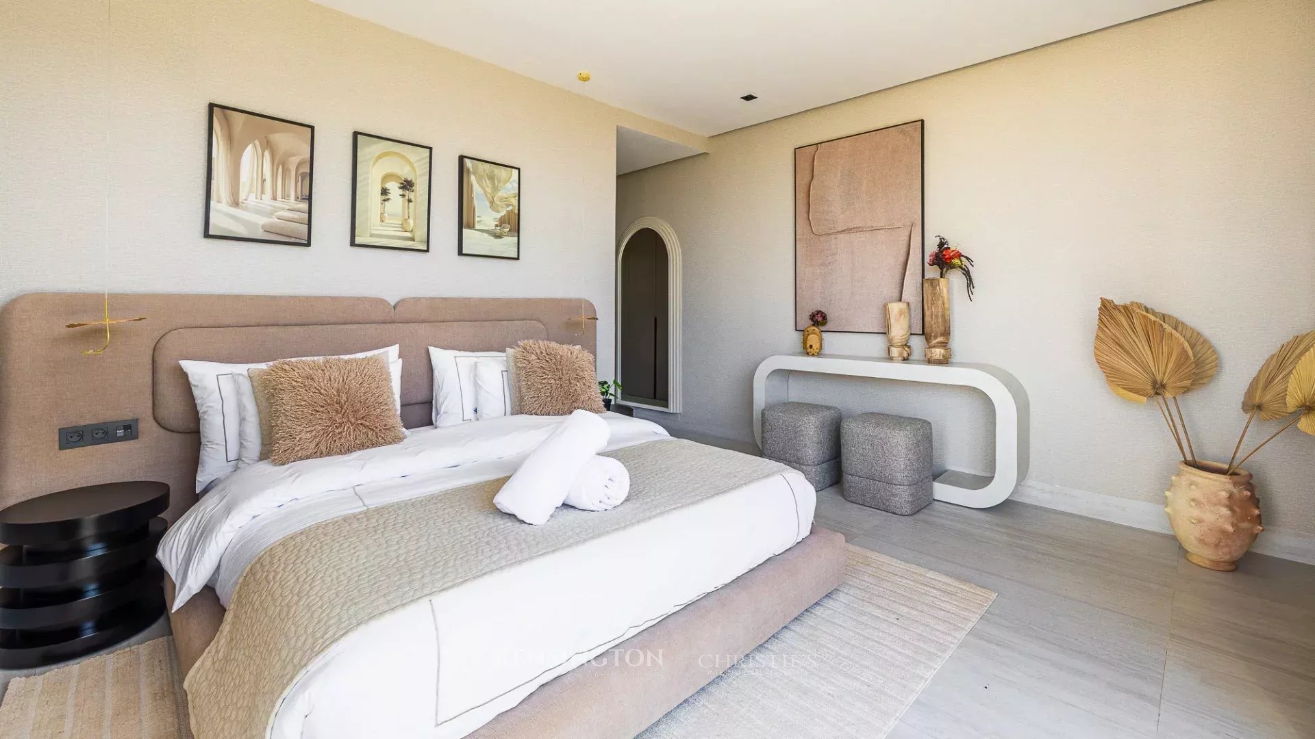 5 Bedroom Villa/Townhouse's Image 25