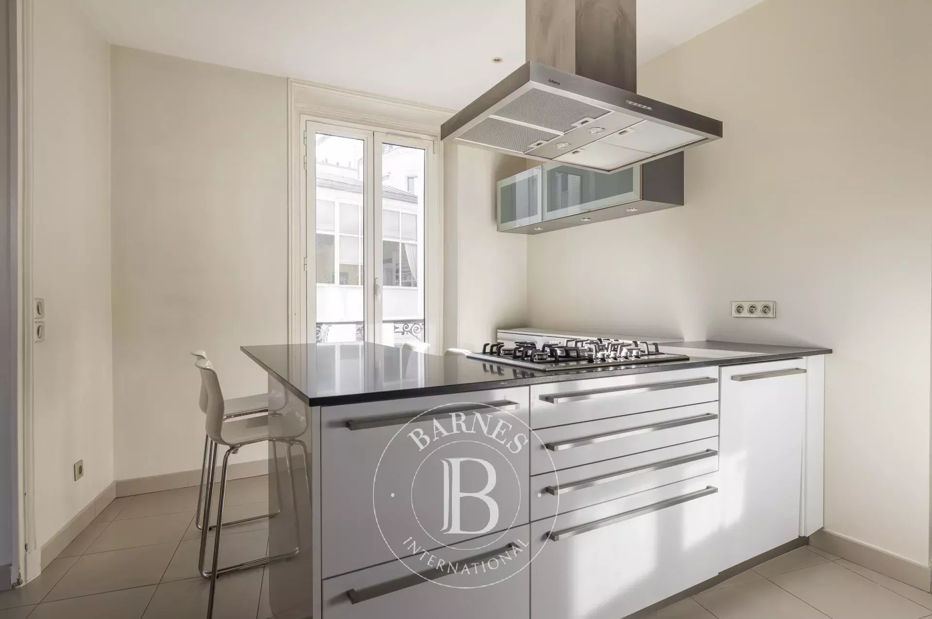 Daire Paris 9ème - picture 19