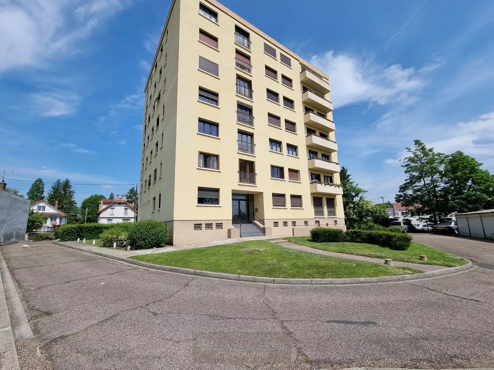 Agence immobilière de 