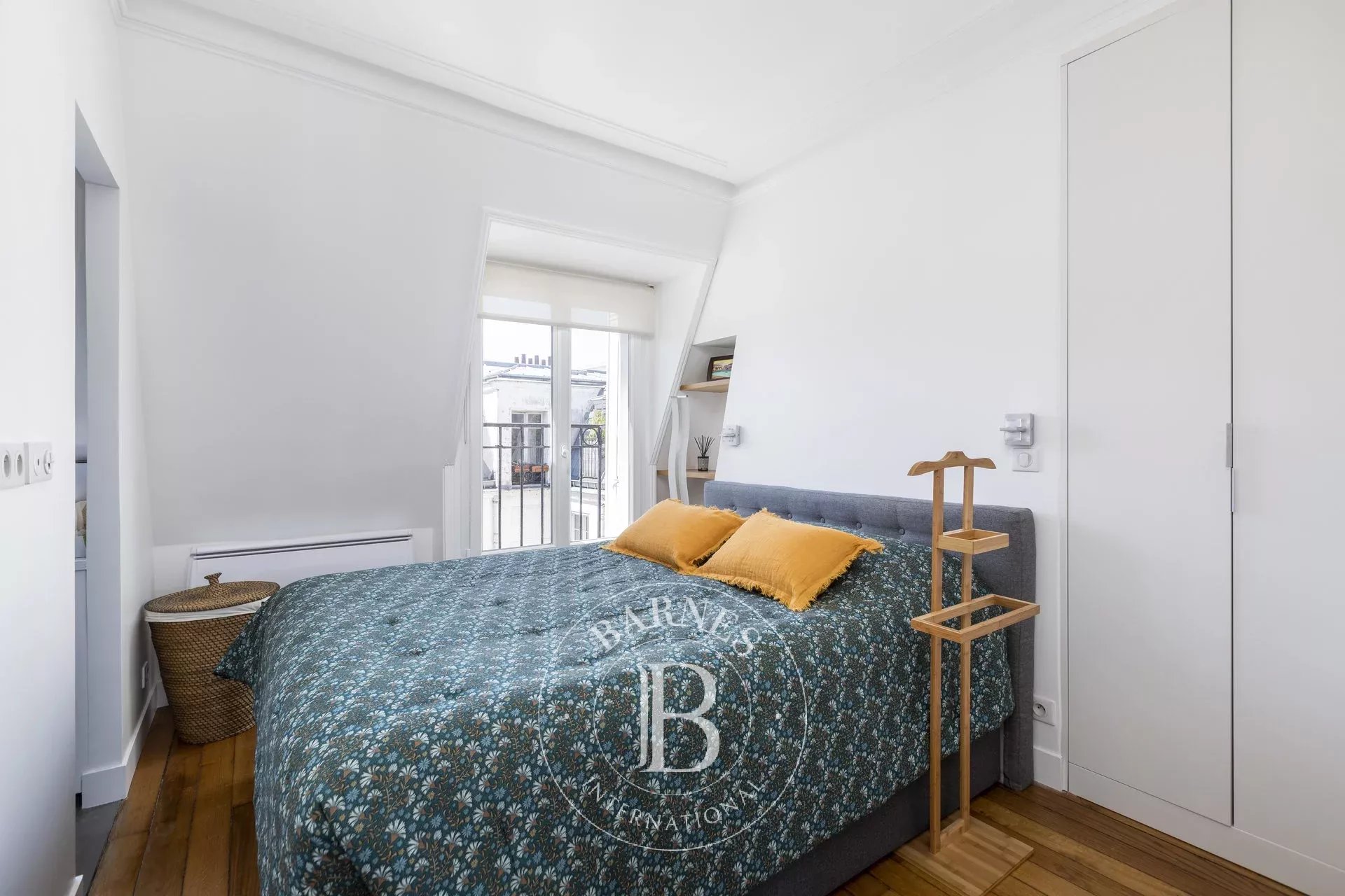 Daire Paris 3ème - picture 8