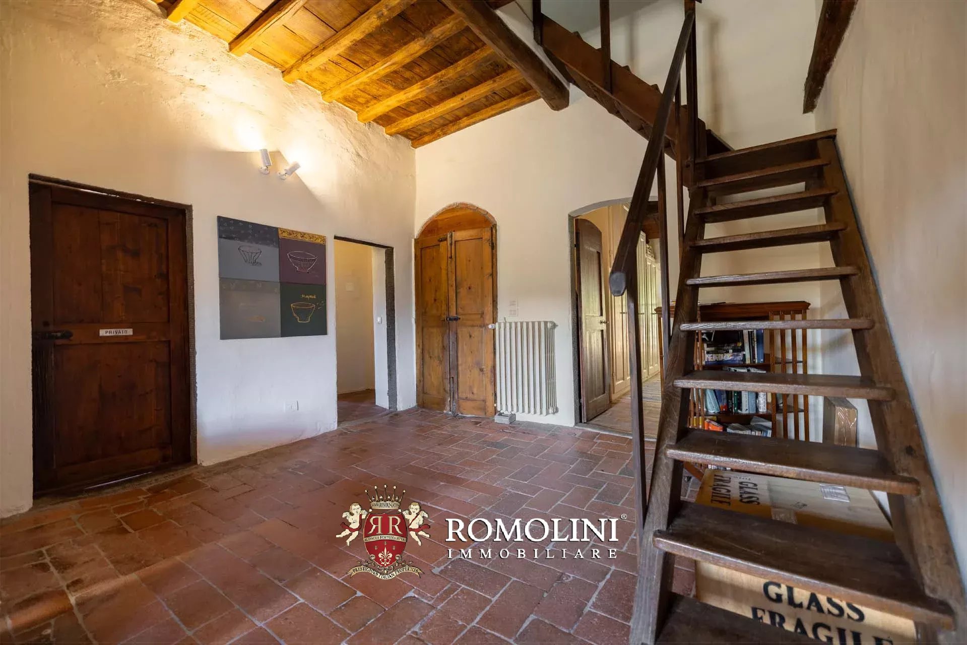 5 Bedroom Vineyard's Image 49