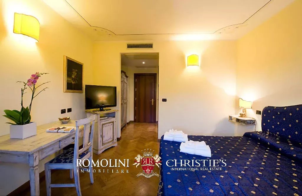 52 Bedroom Villa/Townhouse's Image 86
