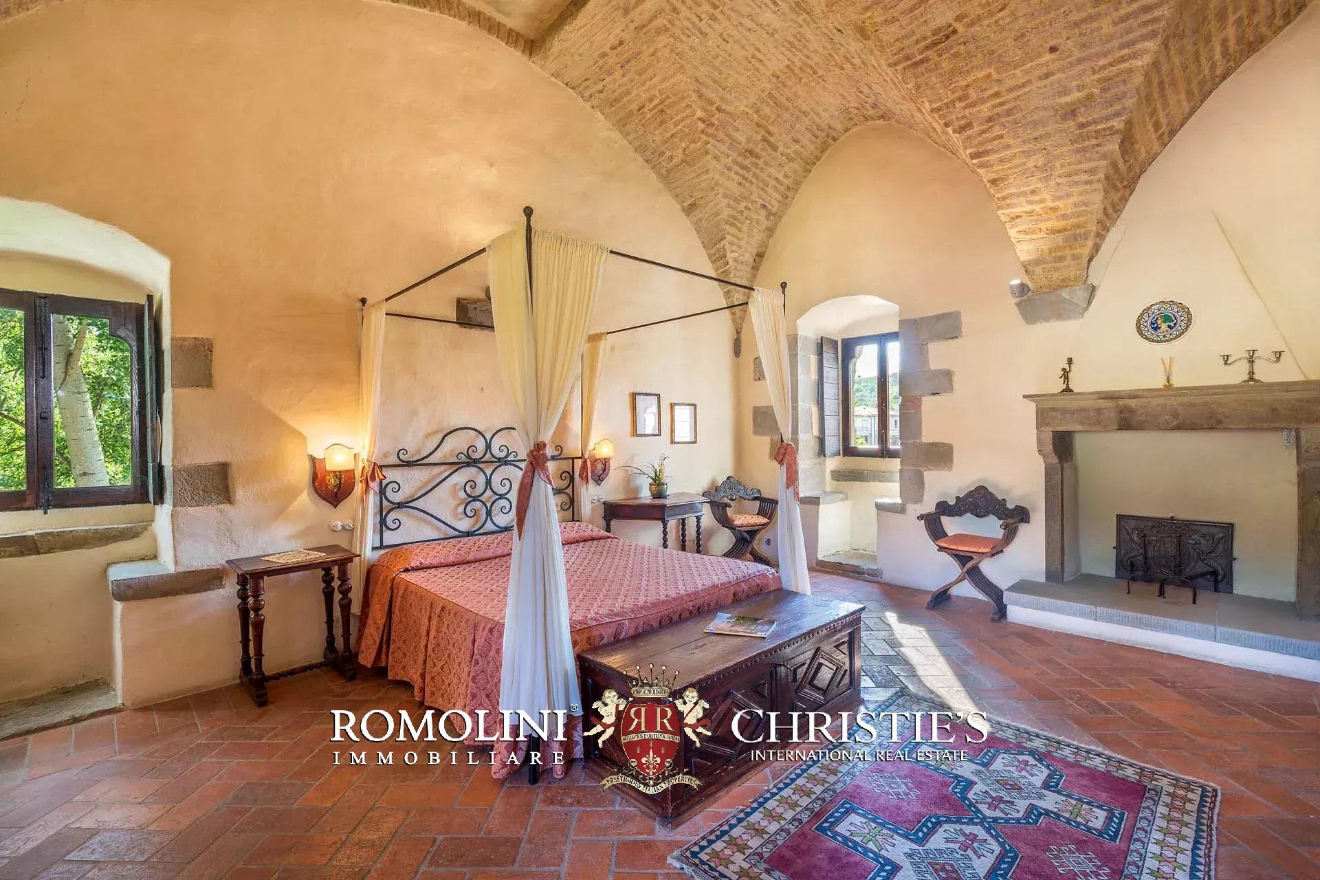 16 Bedroom Villa/Townhouse's Image 29