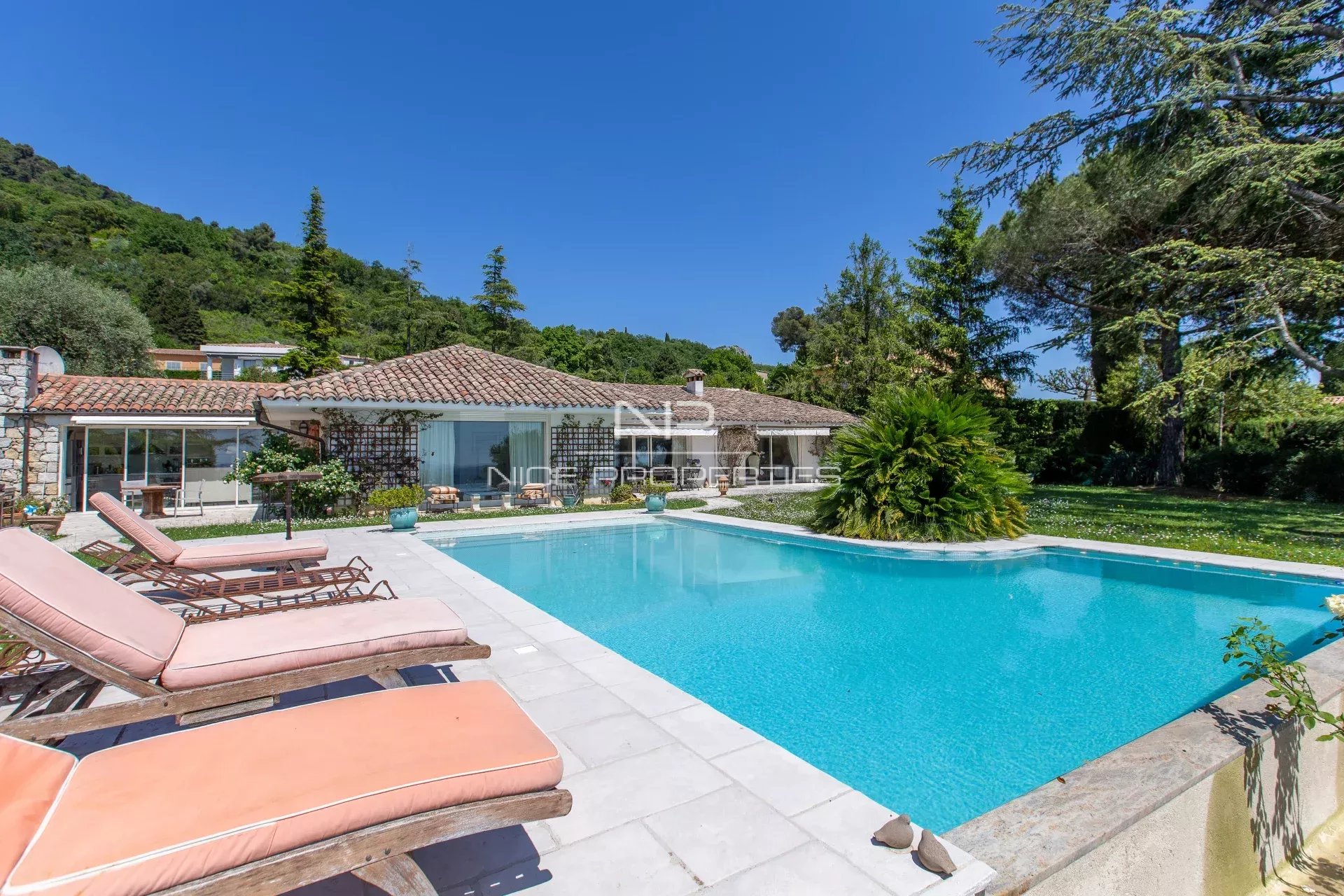 Agence immobilière de NICE PROPERTIES