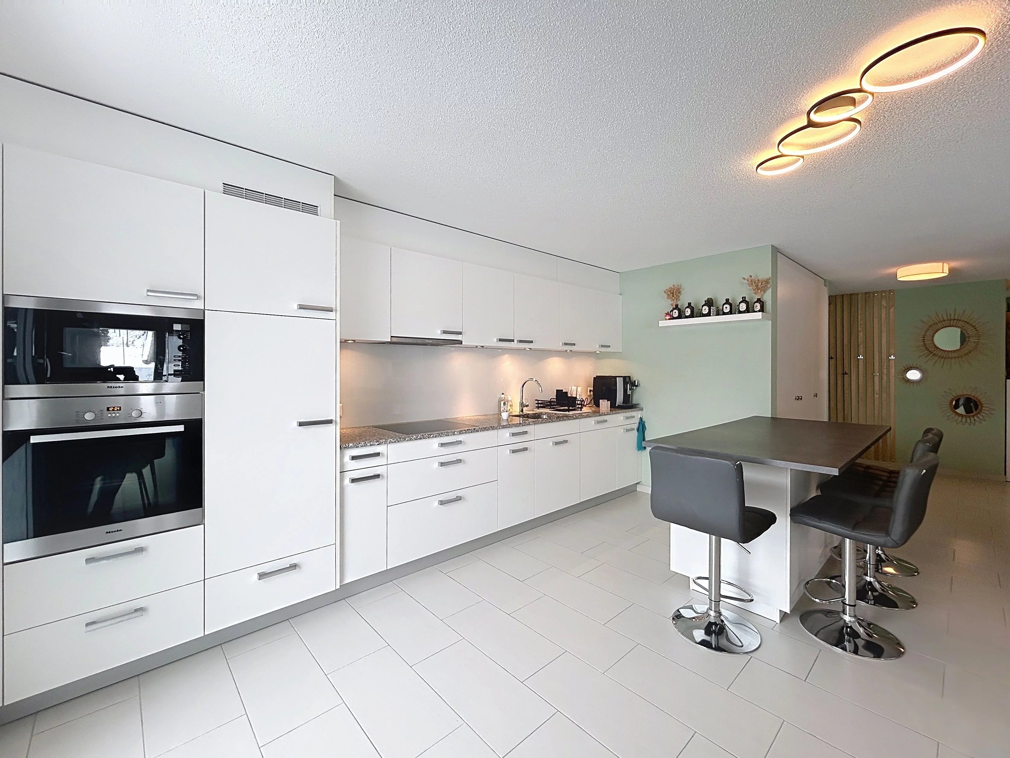 Spacieux et lumineux 4.5 pièces idéalement situé