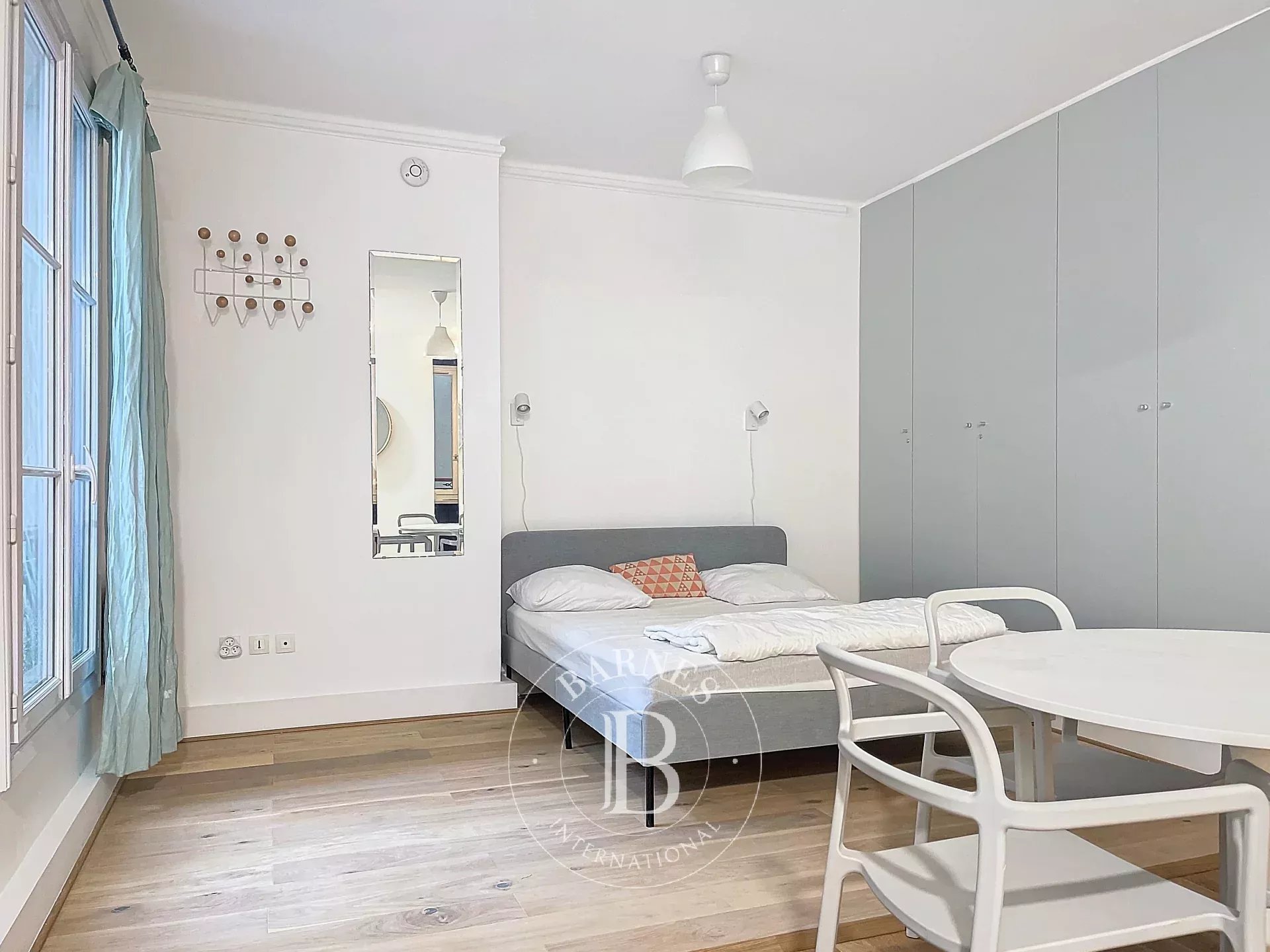 Daire Paris 9ème - picture 4